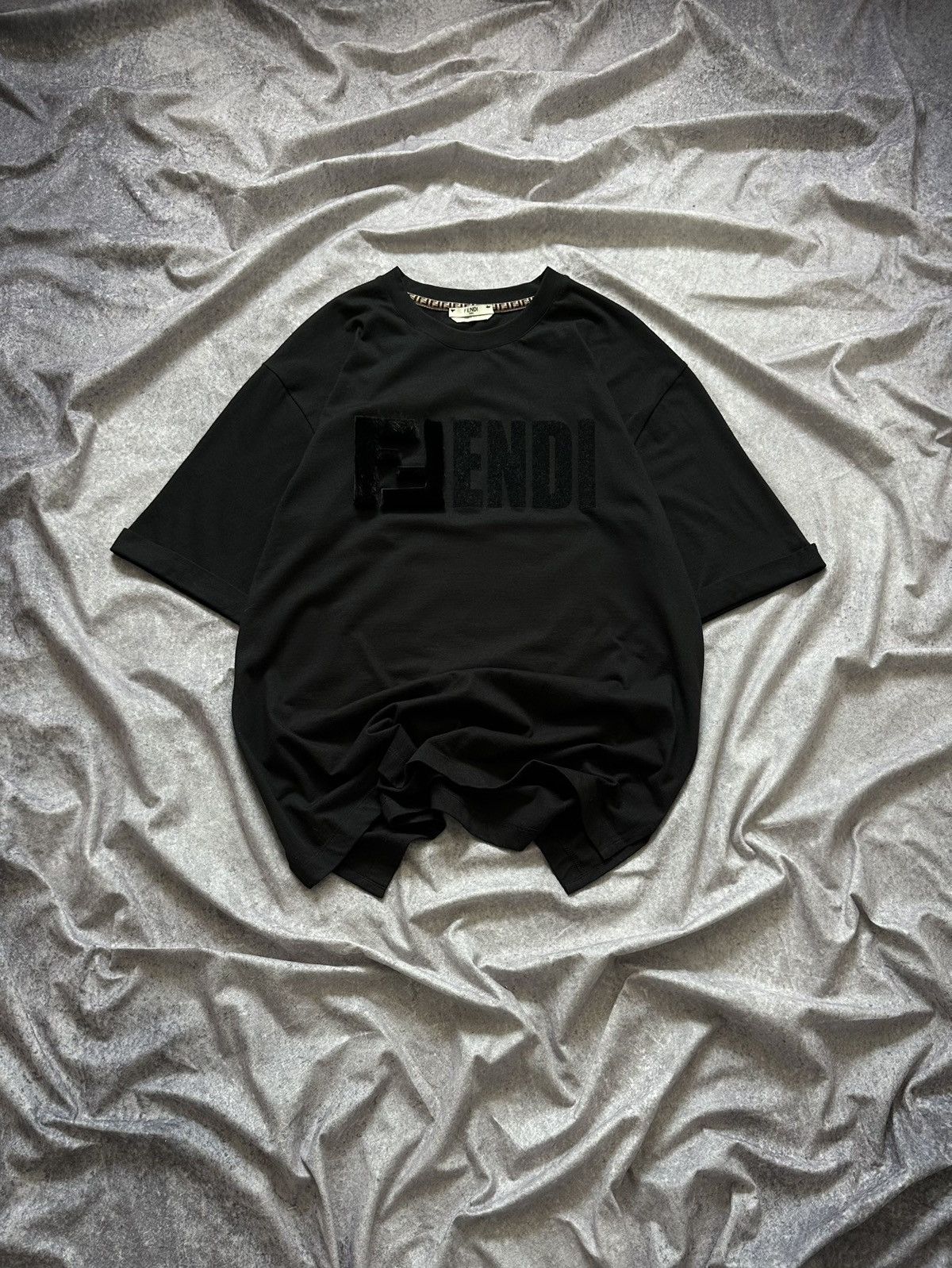 Fendi Fendi Fur Logo Black Mens T-Shirt Tee Size M Size US M / EU 48-50 / 2 - 2 Thumbnail