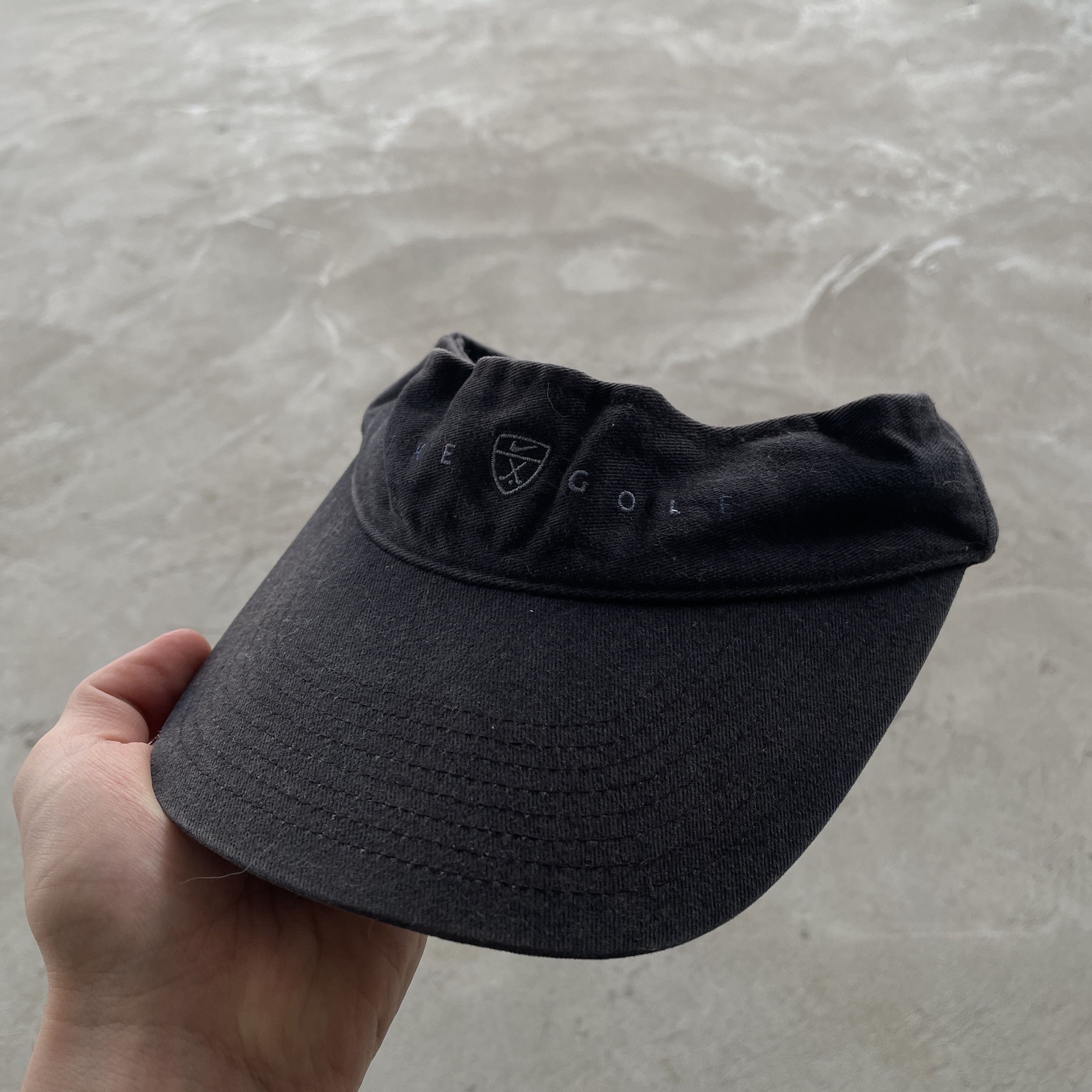 Nike Vintage Nike Golf Visor Hat Shield Logo Black Sun Headband Size ONE SIZE - 1 Thumbnail
