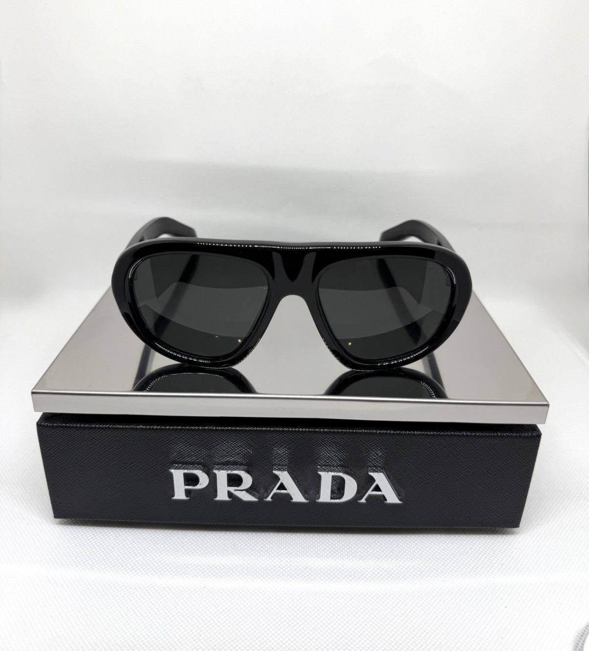 Prada NEW Prada Symbole sunglasses PR C05S 16K08Z Size ONE SIZE - 5 Thumbnail