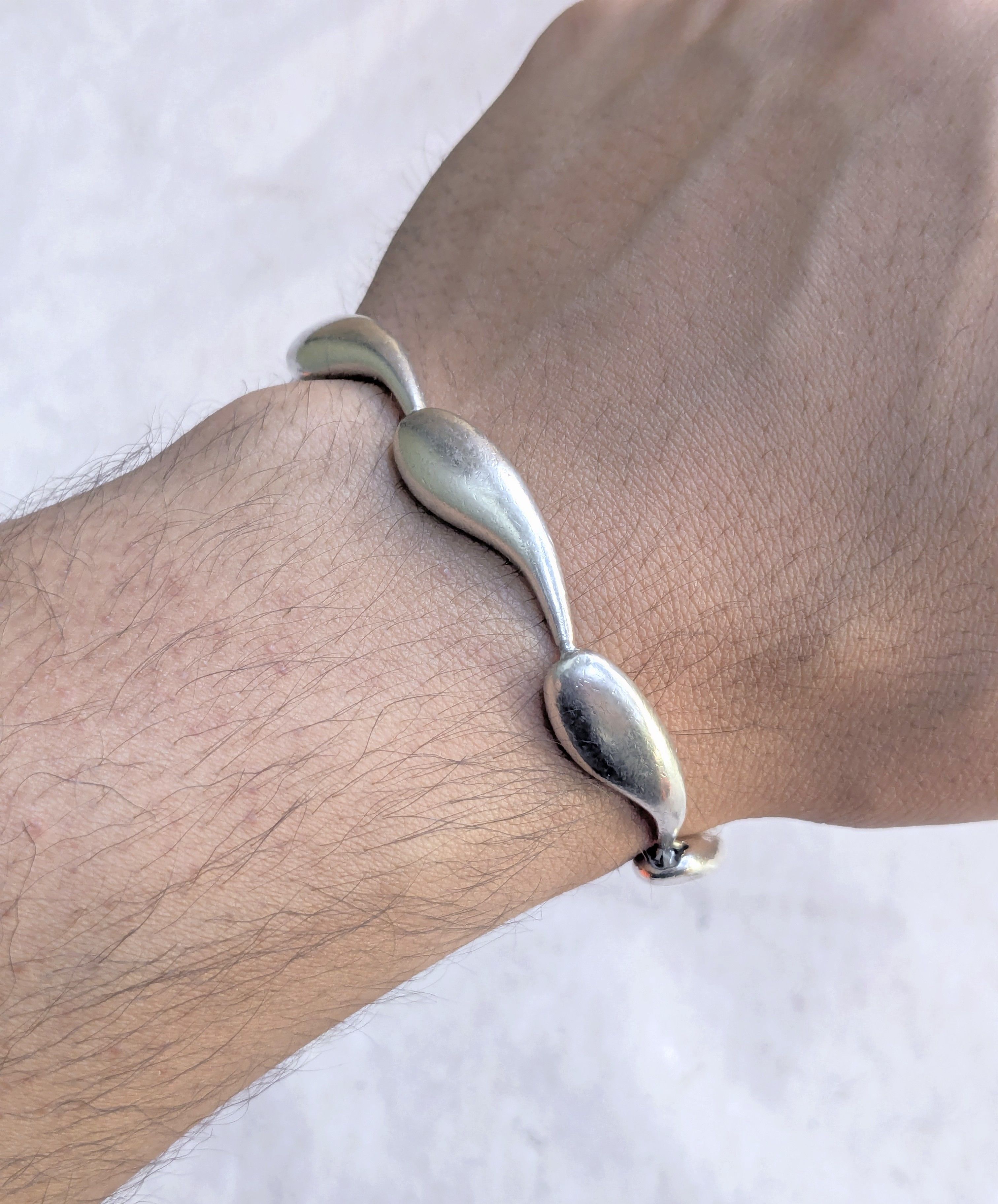 Jewelry Vintage Sterling Silver Bracelet E.Schiff Whale Modern Avant Size ONE SIZE - 16 Thumbnail