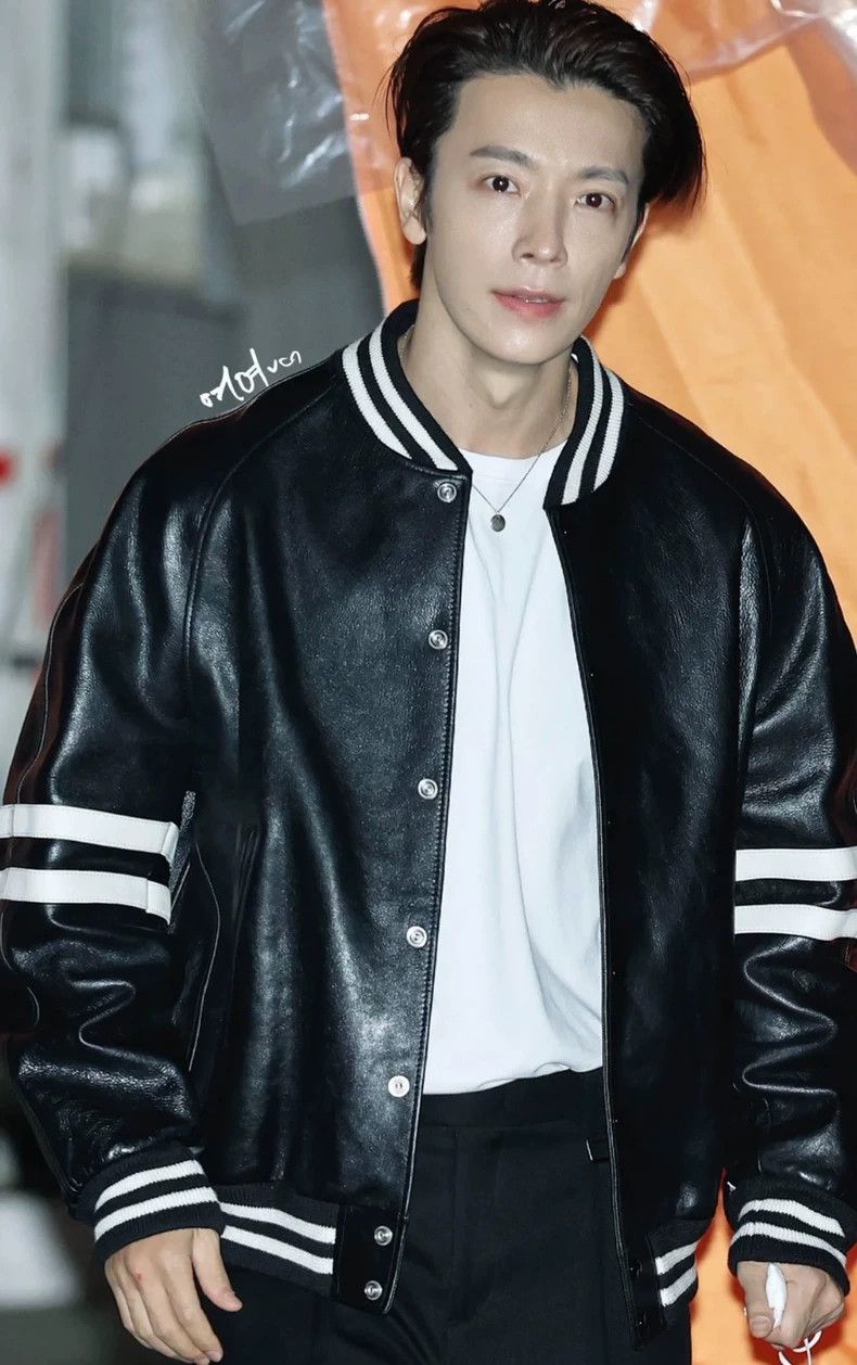 Celine Celine 21FW Cowhide Black and White Oversized Baseball Jack Size US S / EU 44-46 / 1 - 8 Thumbnail