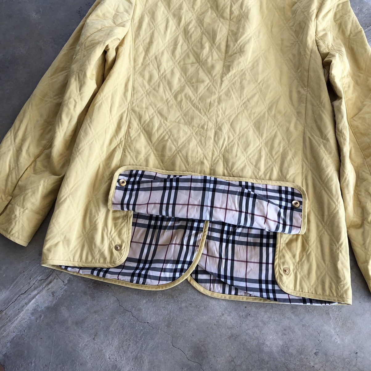 Burberry BURBERRY Diamond Quilted Jacket Size ONE SIZE - 6 Thumbnail