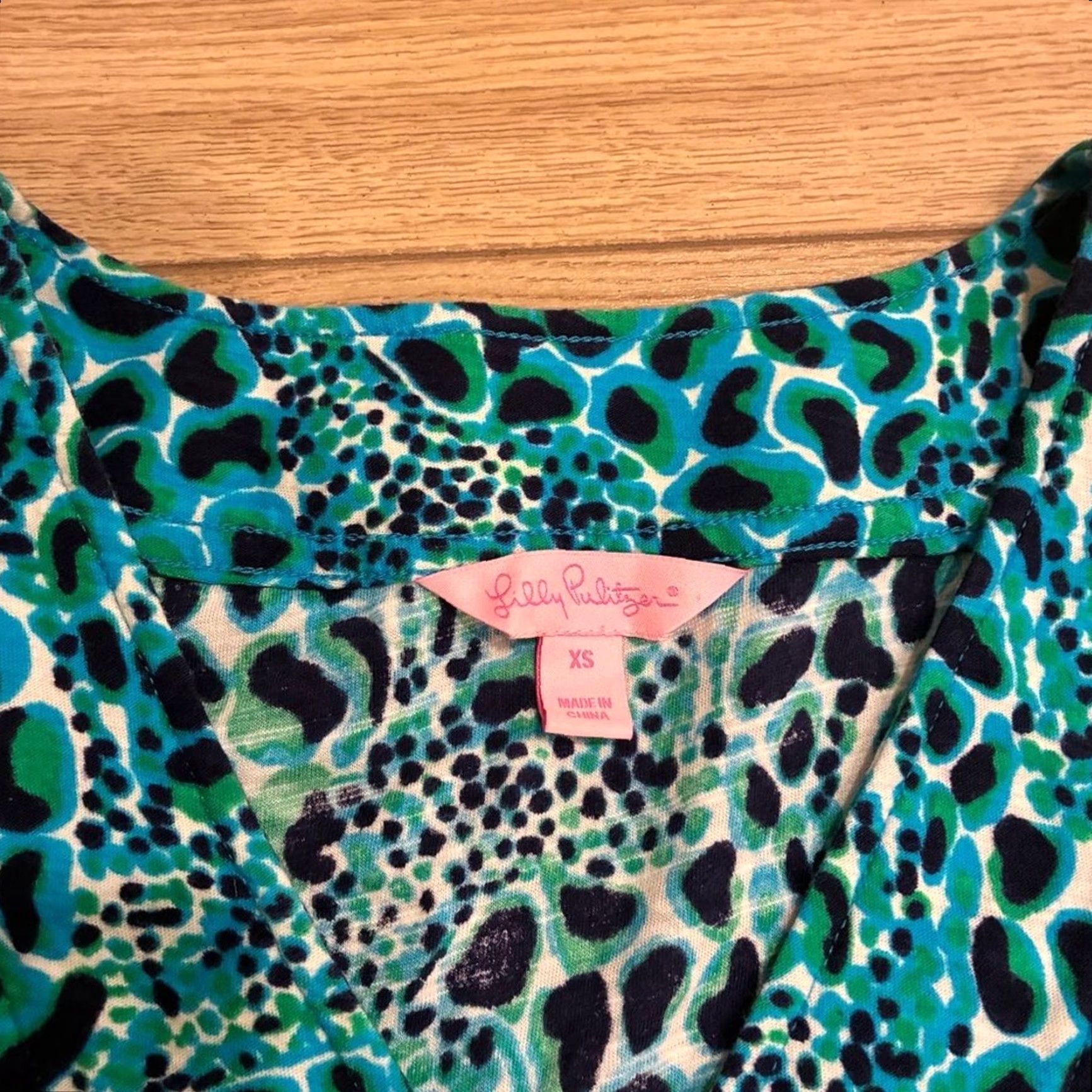Lilly Pulitzer Lilly Pulitzer Dress Shirt? Actually no. Size 26" / US 2 / IT 38 - 2 Thumbnail
