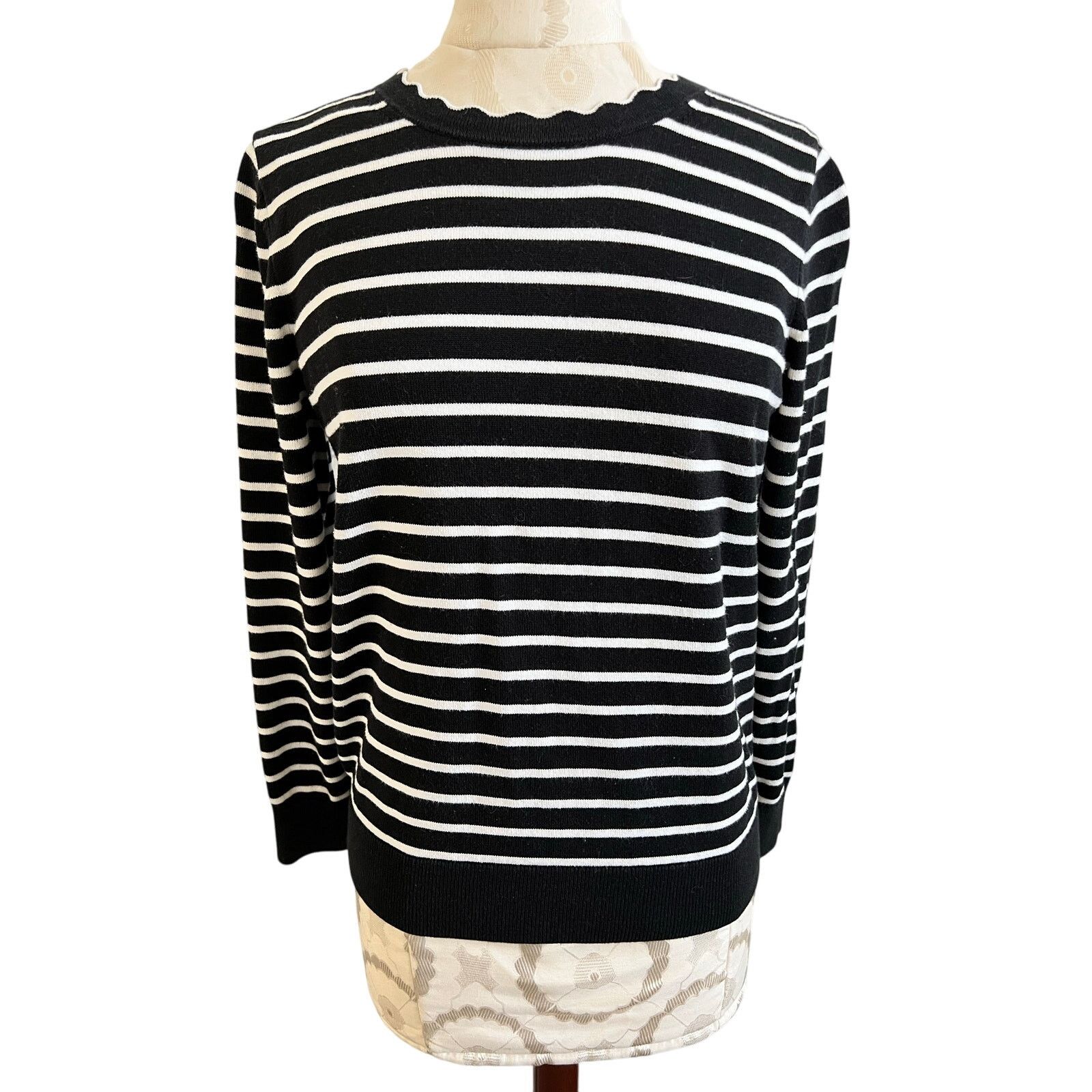Banana Republic Banana Republic Scallop Collar Striped Sweater Medium Size M / US 6-8 / IT 42-44 - 1 Thumbnail