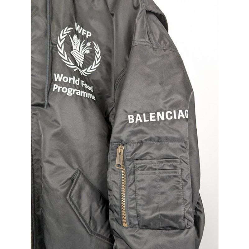 Balenciaga o1rshd1 World Food Program Hooded Nylon Bomber in Black Size US XL / EU 56 / 4 - 8 Thumbnail