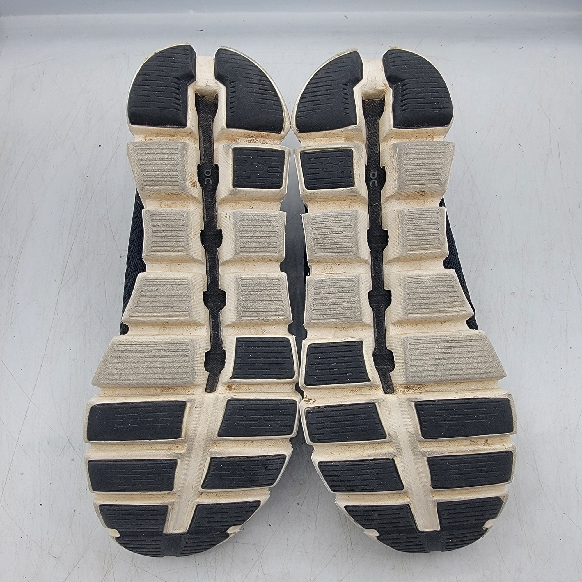 On On Cloud 5 Womens 8 Black Shoes Athletic Outdoors Walking Li Size US 8 / IT 38 - 7 Thumbnail