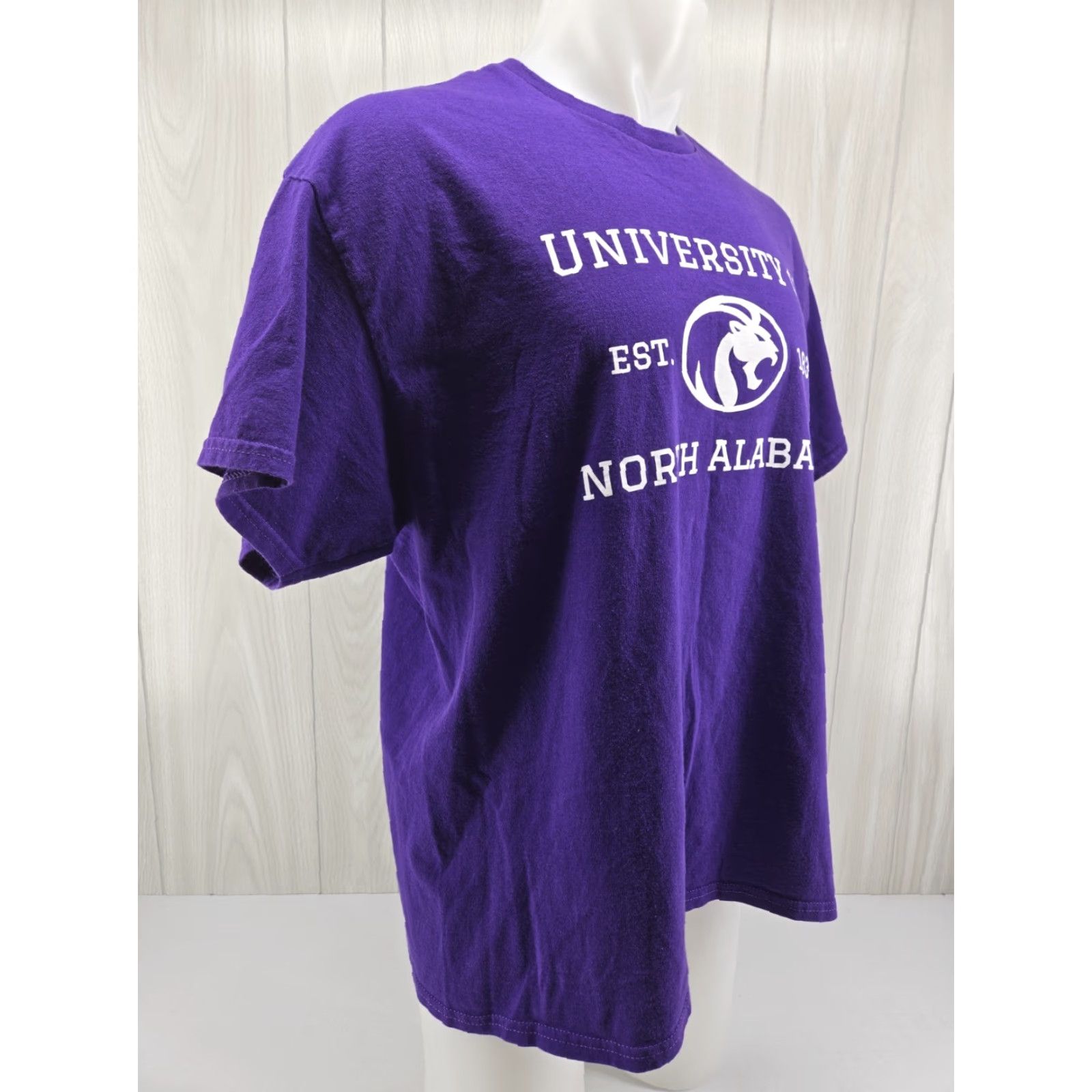 Gildan VINTAGE UNA North Alabama Graphic Print Gildan Mens College T Shirt Purple XL Size US XL / EU 56 / 4 - 6 Thumbnail