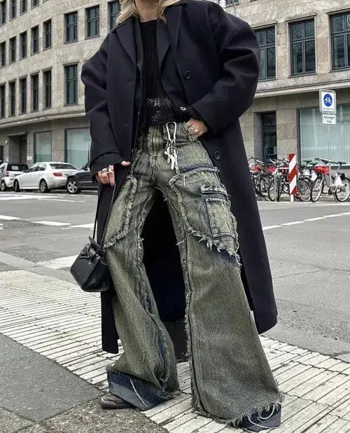 VIBE Vintage Raw Jeans Trousers y2k holes pockets streetwear Size US 32 / EU 48 - 6 Thumbnail