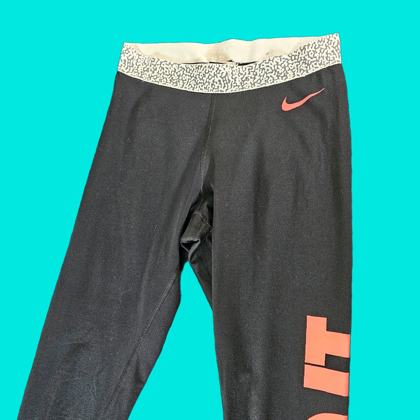 Nike Nike Pro Ankle Leggings XS Black Leopard w/ Pink Letters Training Waist Athletic Size 26" / US 2 / IT 38 - 1 Thumbnail