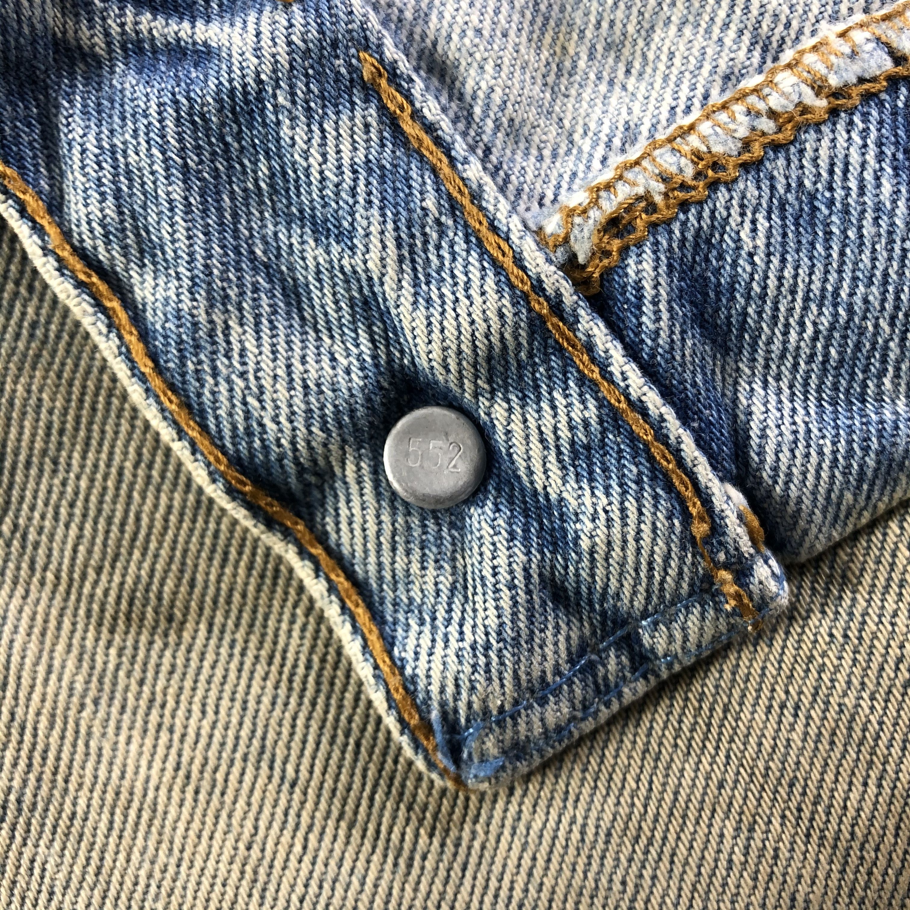 Levi's Vintage Light Wash Levis 501 Jeans-J3982 Size US 34 / EU 50 - 9 Thumbnail