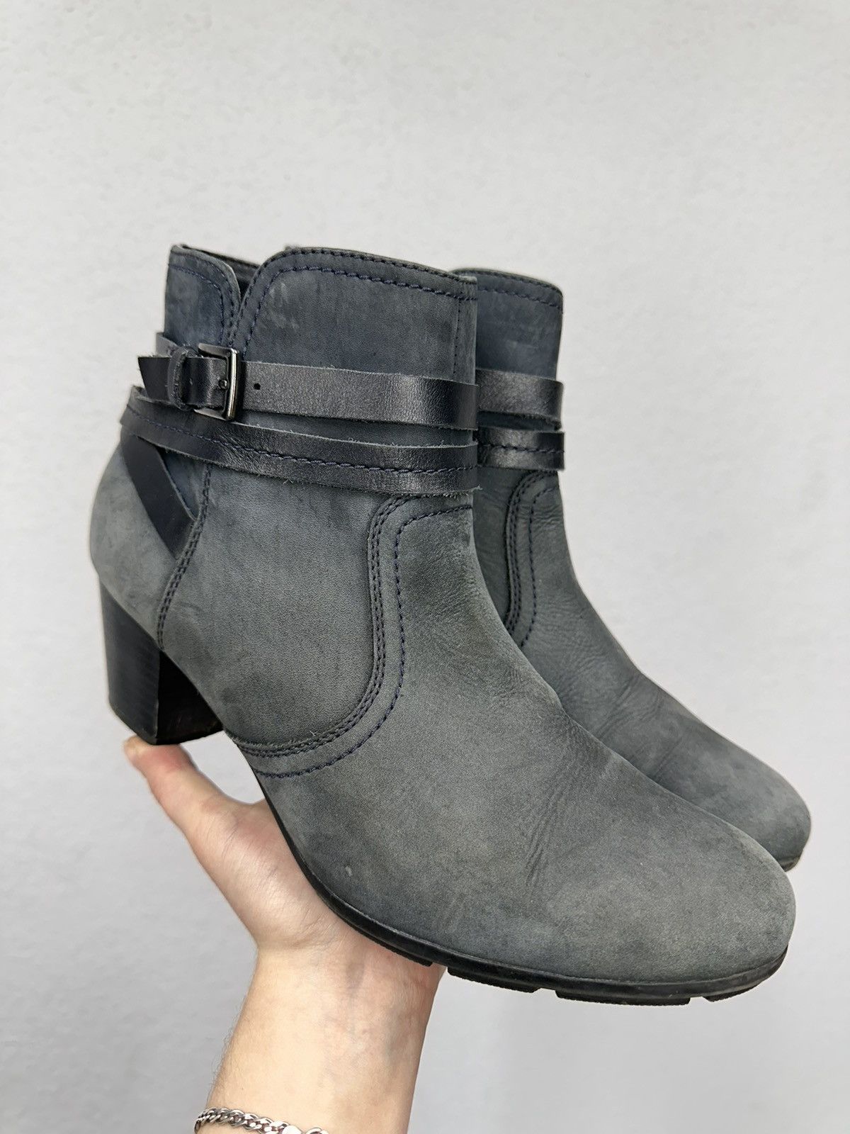 A.S.98 WOW😻 A.S.98 BEIGE LEATHER ANKLE WESTERN VINTAGE ISSEY MIYAKE Size US 8 / EU 41 - 1 Thumbnail
