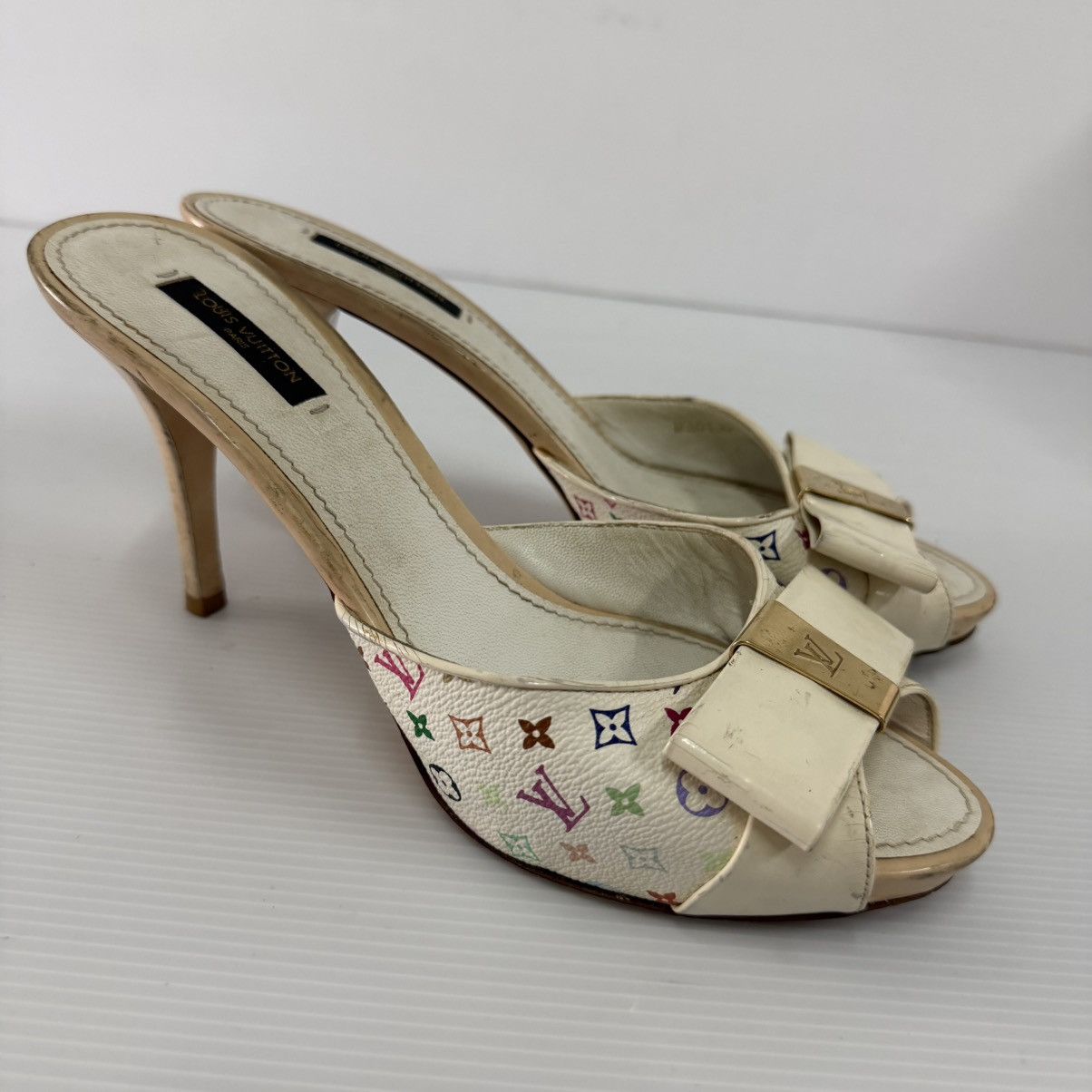 Louis Vuitton Louis Vuitton Multicolor Heels Size US 9 / IT 39 - 2 Thumbnail