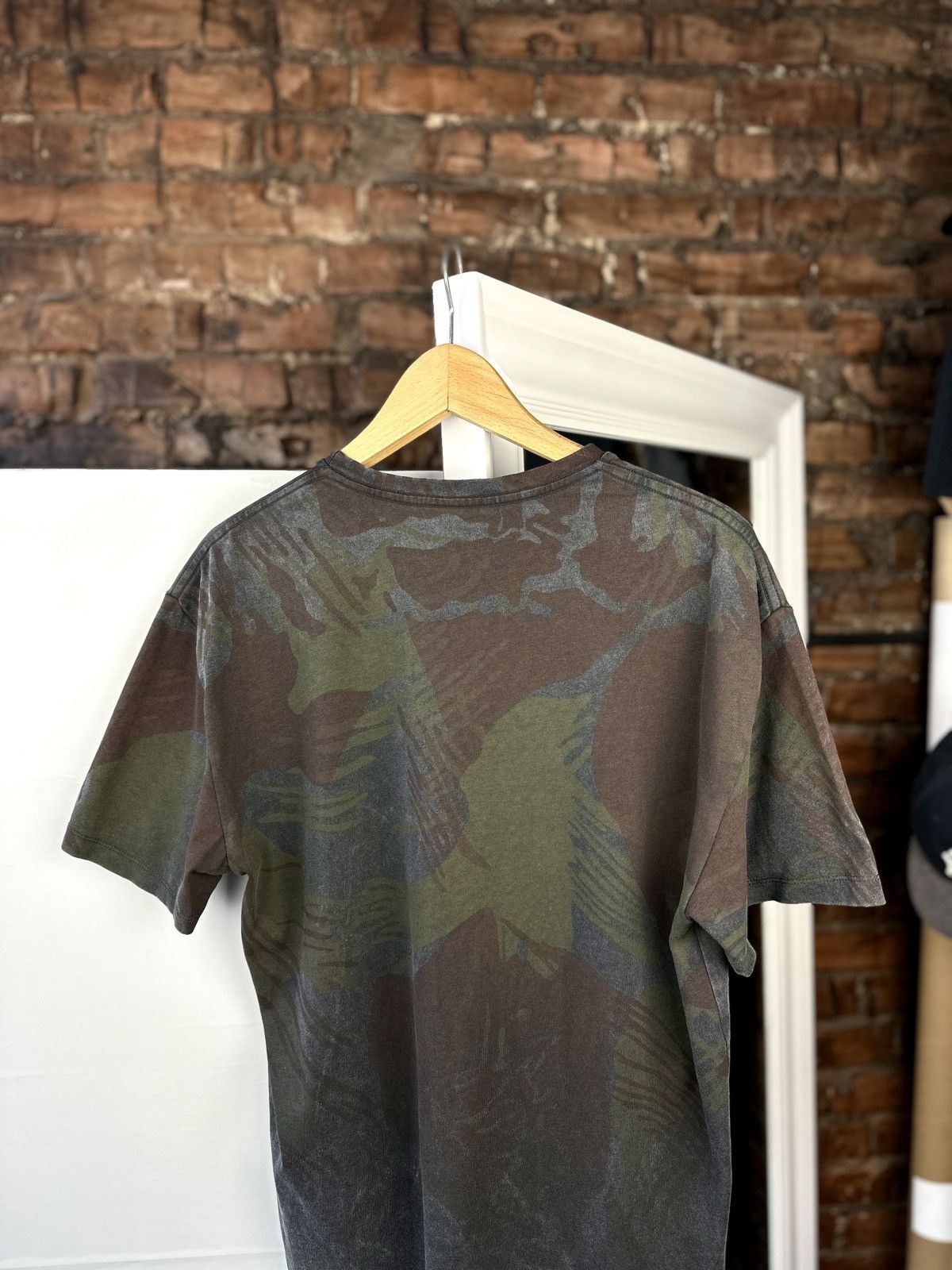 Allsaints Men’s T-Shirt Allsaints Contour SS Crew Camo Size: S Size US S / EU 44-46 / 1 - 4 Thumbnail