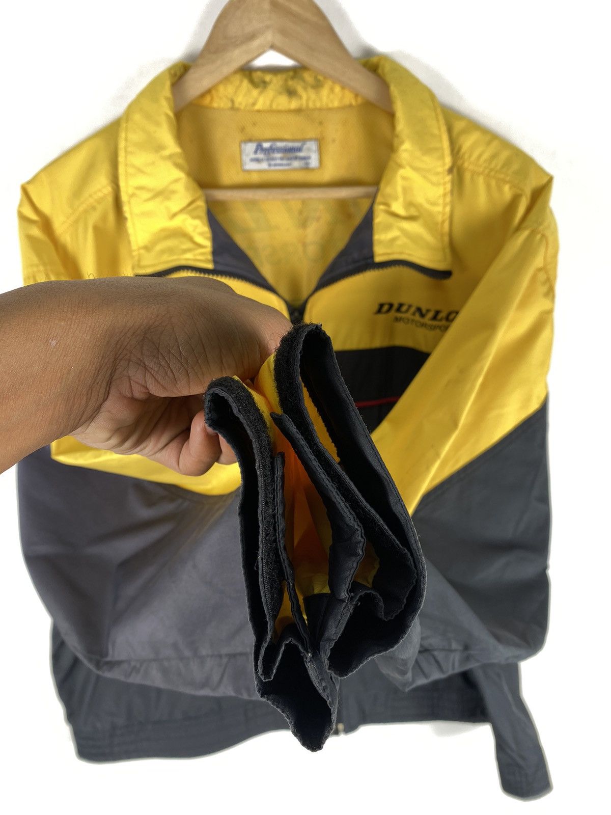 Dunlop Retro Y2k Japan Dunlop Motorsport Staff Jumper Jacket Size US L / EU 52-54 / 3 - 13 Thumbnail