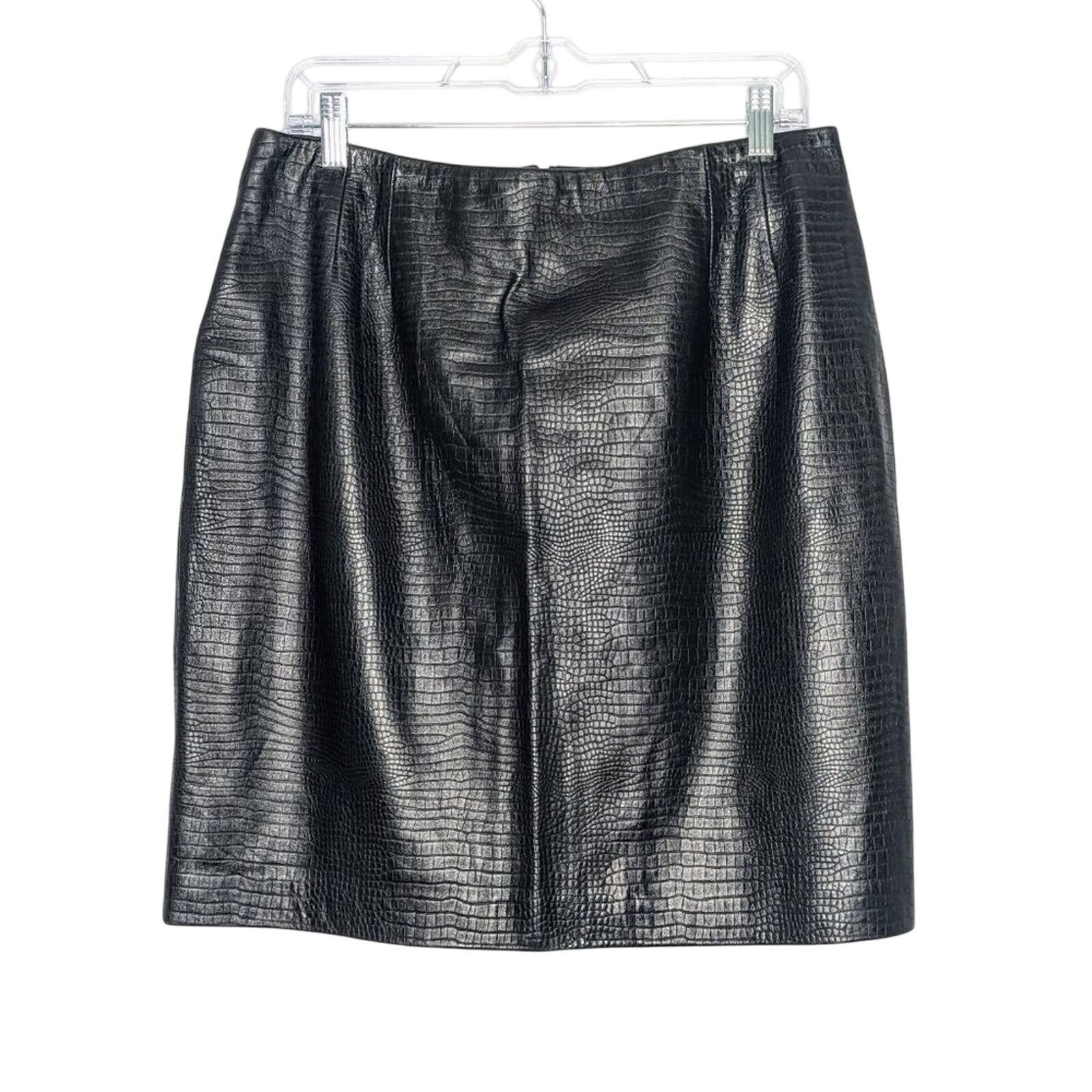 Liz Claiborne Liz Claiborne Vintage Black Soft Embossed Leather Mini Skirt Size 29" - 1 Thumbnail