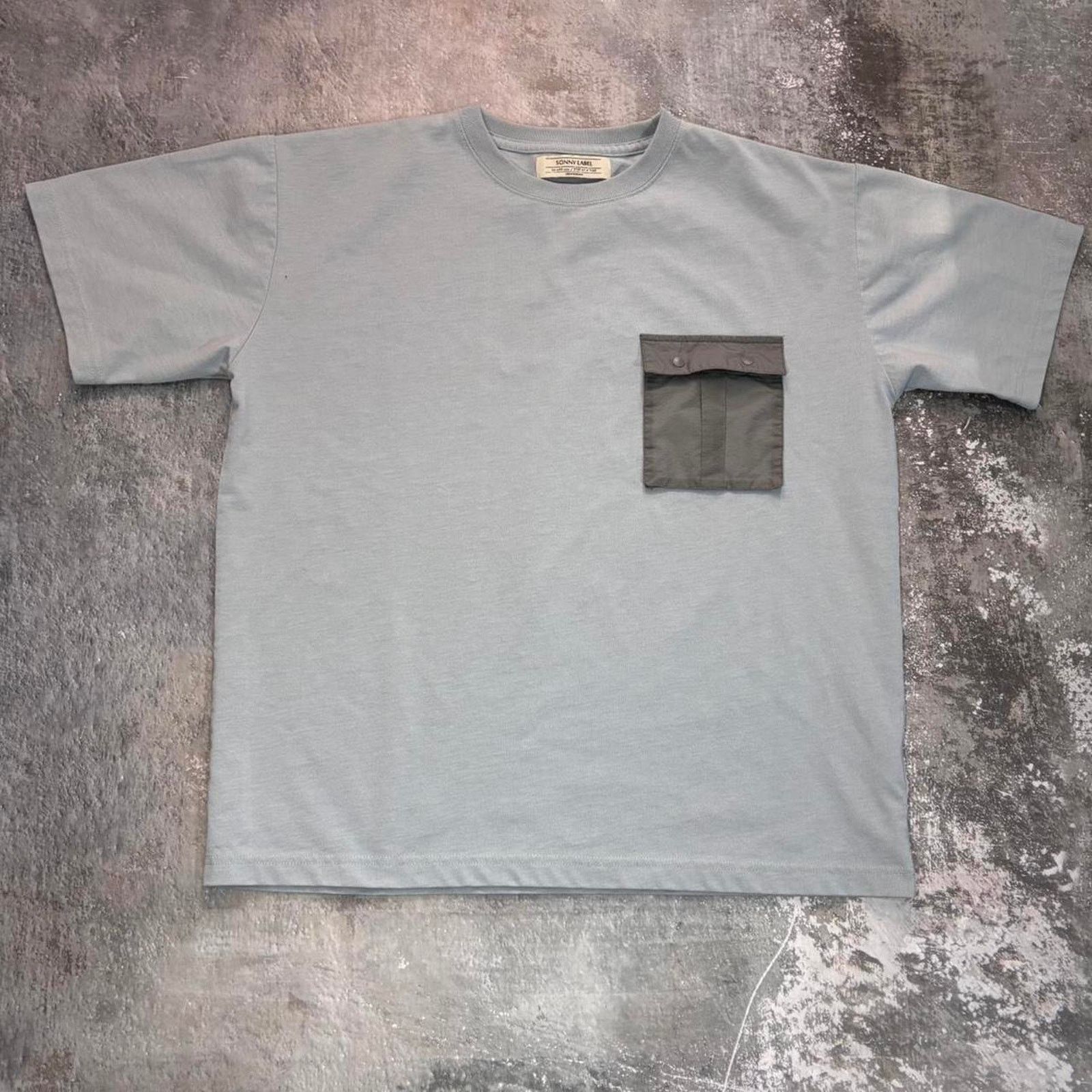 Japanese Brand × URBAN RESEARCH DOORS Sonny Label Urban Research Light Blue Nylon Pocket T Shirt. Size US L / EU 52-54 / 3 - 1 Thumbnail