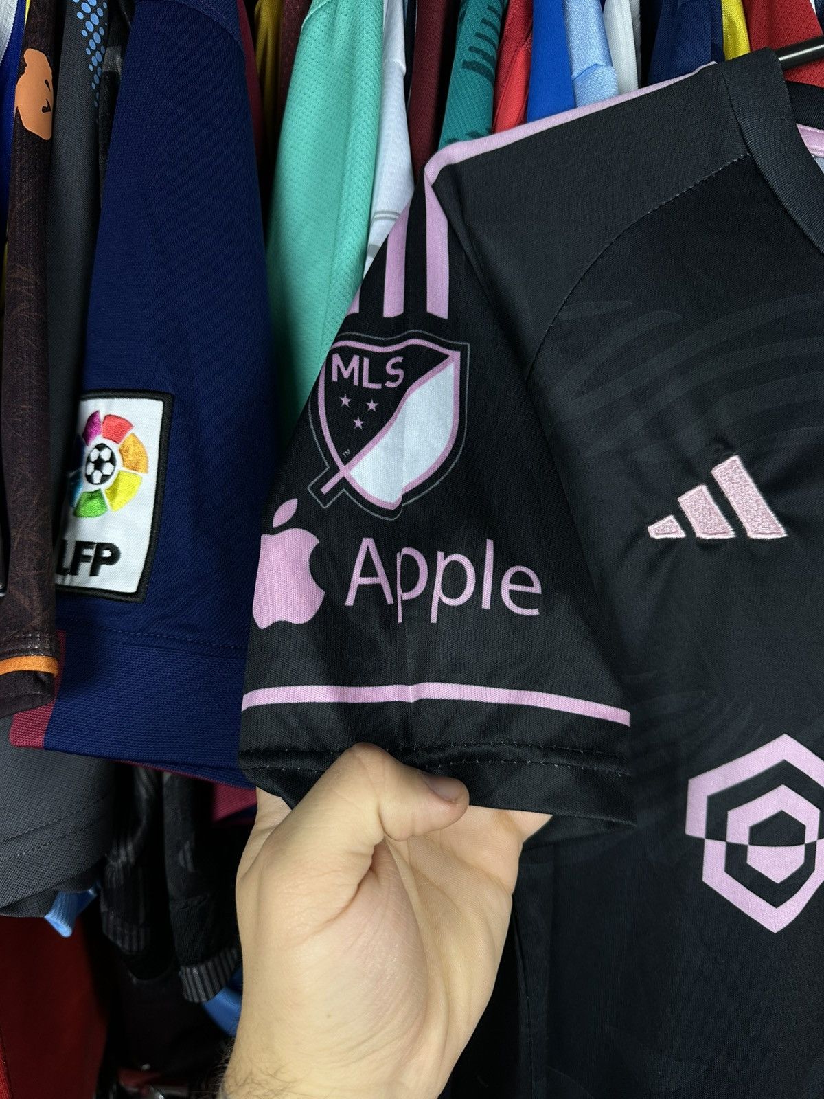 Other Inter Miami Messi #10 football shirt soccer jersey Size US M / EU 48-50 / 2 - 4 Thumbnail