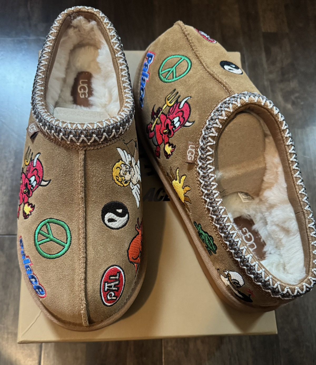Palace × Ugg Palace x Ugg Tasman Slipper size 9 Size US 9 / EU 42 - 5 Thumbnail