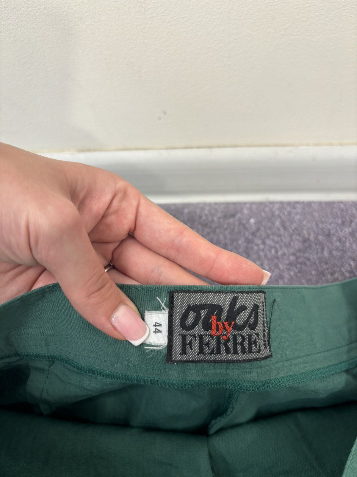 GF Ferre Vintage Oaks By Gianfranco Ferre Womens Luxury Tapered Pants Size 30" / US 8 / IT 44 - 10 Thumbnail
