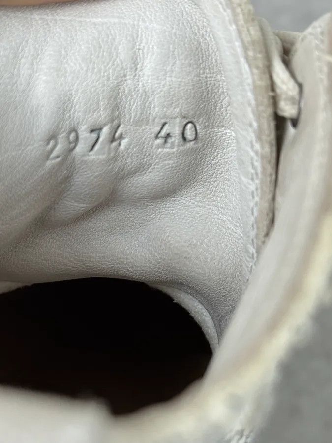 John Galliano 2004 John Galliano White Canvas Newspaper Studded High Sneakers Size US 9 / IT 39 - 9 Thumbnail