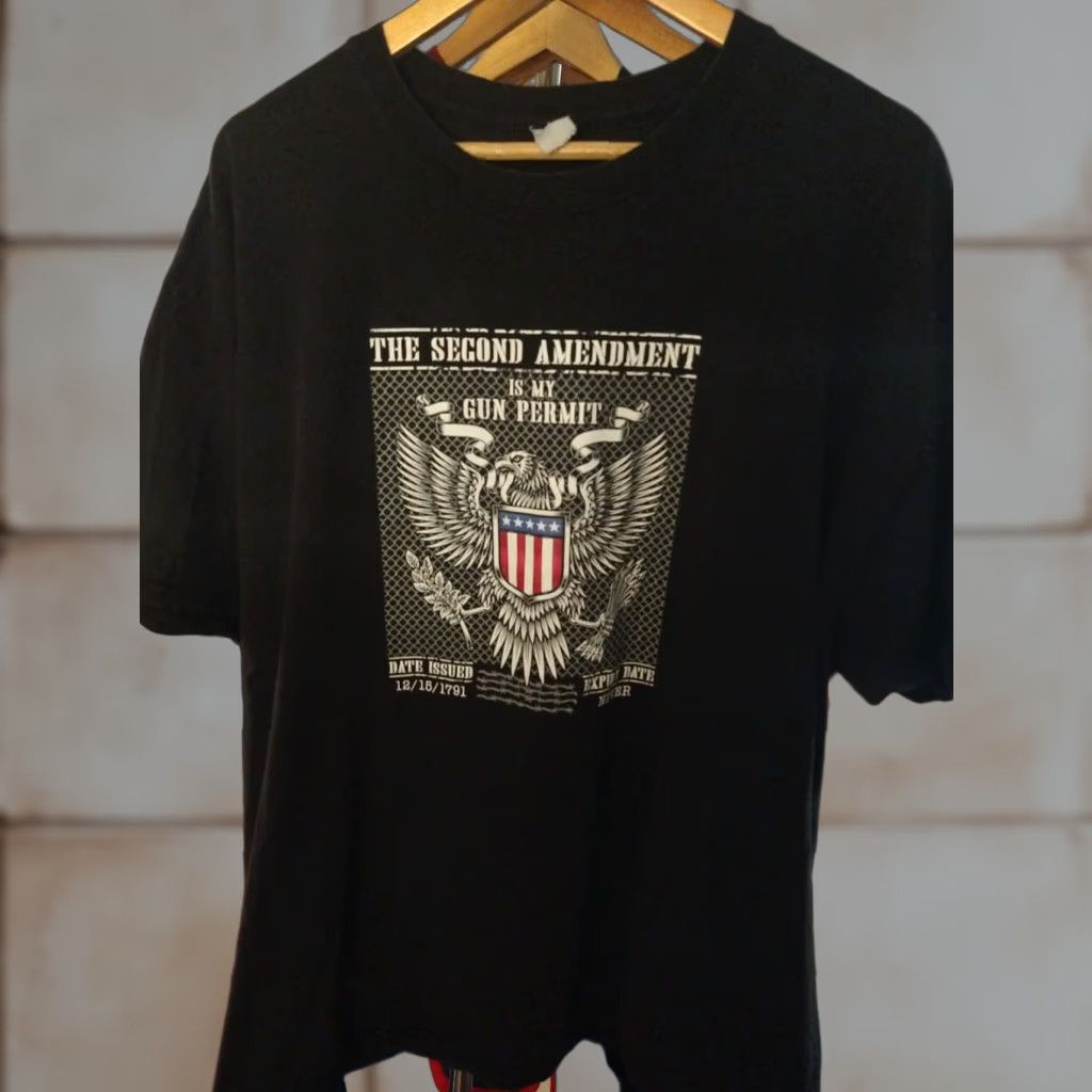 Vintage VINTAGE Gun T-shirt Second Amendment Size XL Black USA freedom Men XL Black T-Shirt USA freedom Size US XL / EU 56 / 4 - 1 Thumbnail