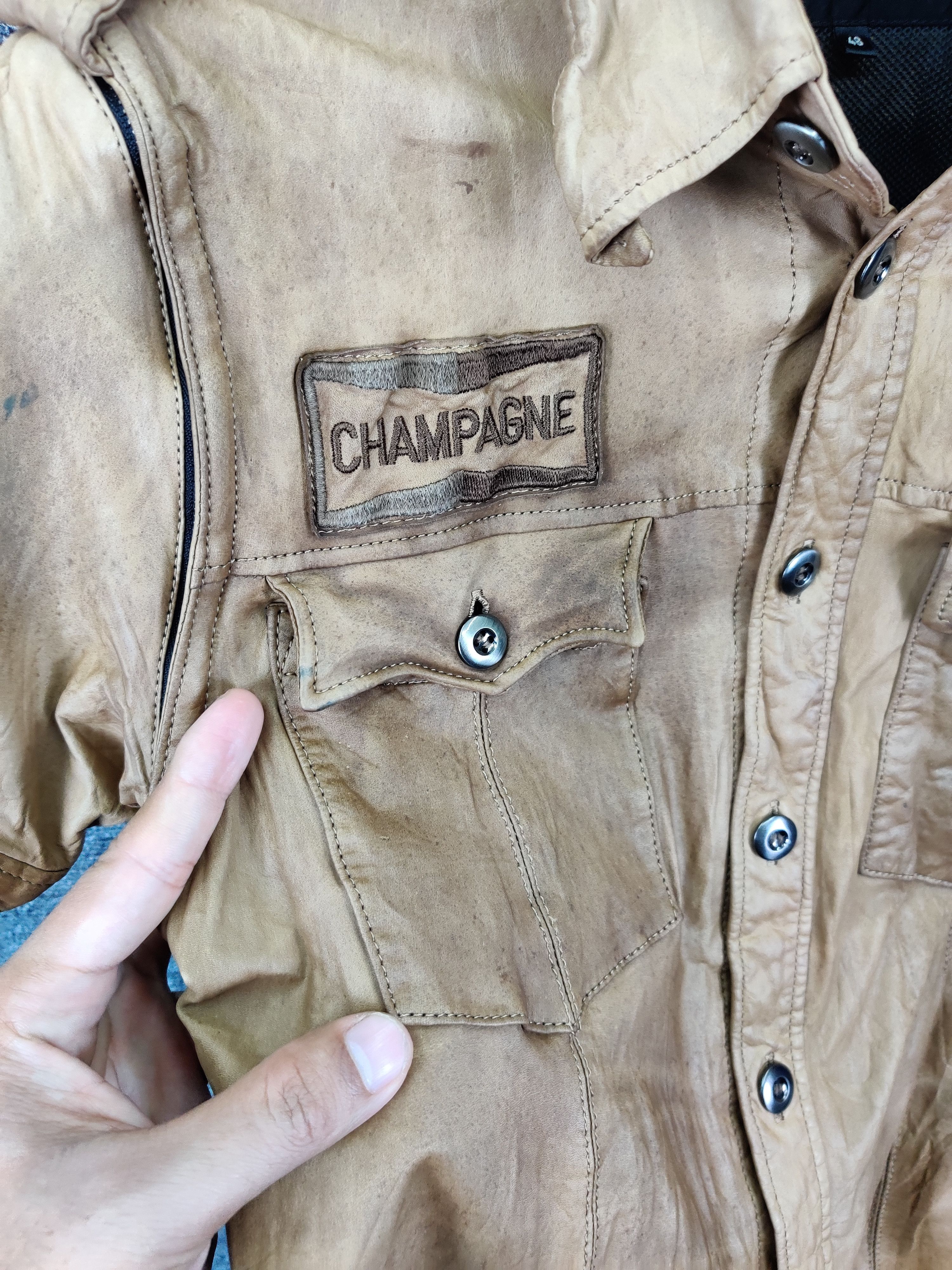 Shellac Vintage Shellac Pacthes Leather Short Sleeve Button Up Shirt Size US S / EU 44-46 / 1 - 3 Thumbnail