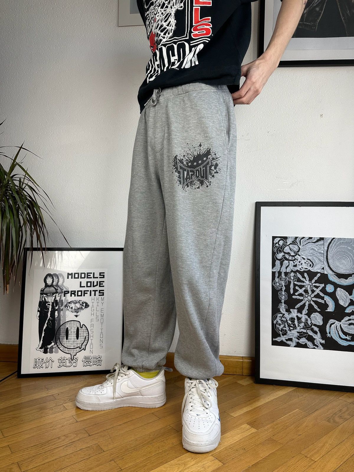 Affliction × Tapout TAPOUT sweatpants vintage y2k skulls zip up grunge skater Size US 33 - 7 Thumbnail