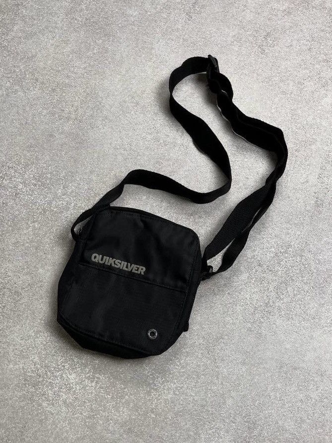 Quiksilver Vintage Quicksilver Cross Body Small Bag Os Size ONE SIZE - 1 Thumbnail