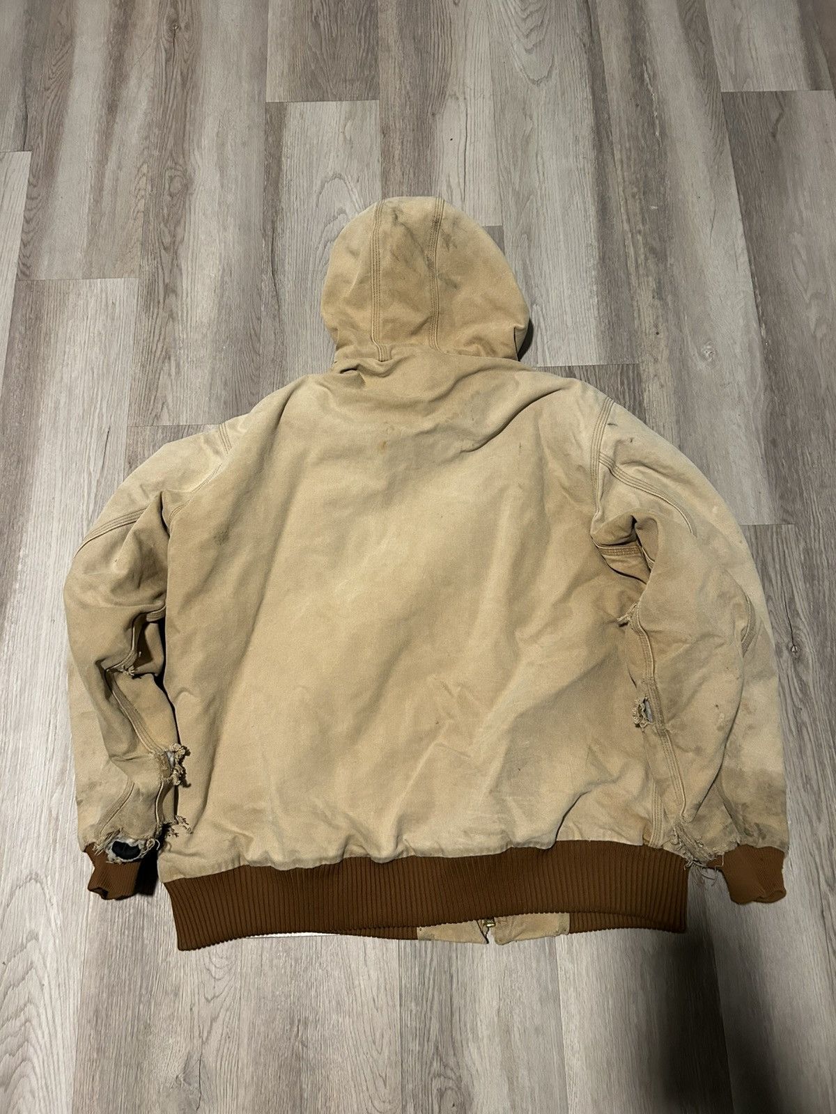 Vintage VINTAGE DISTRESSED CARHARTT JACKET SIZE XL Size US XL / EU 56 / 4 - 7 Thumbnail