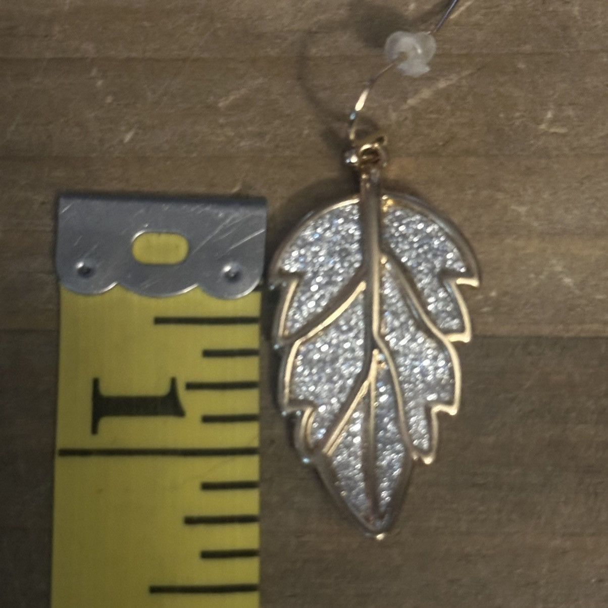 Other Shimmery gold tone leaf dangle earrings Size ONE SIZE - 6 Thumbnail