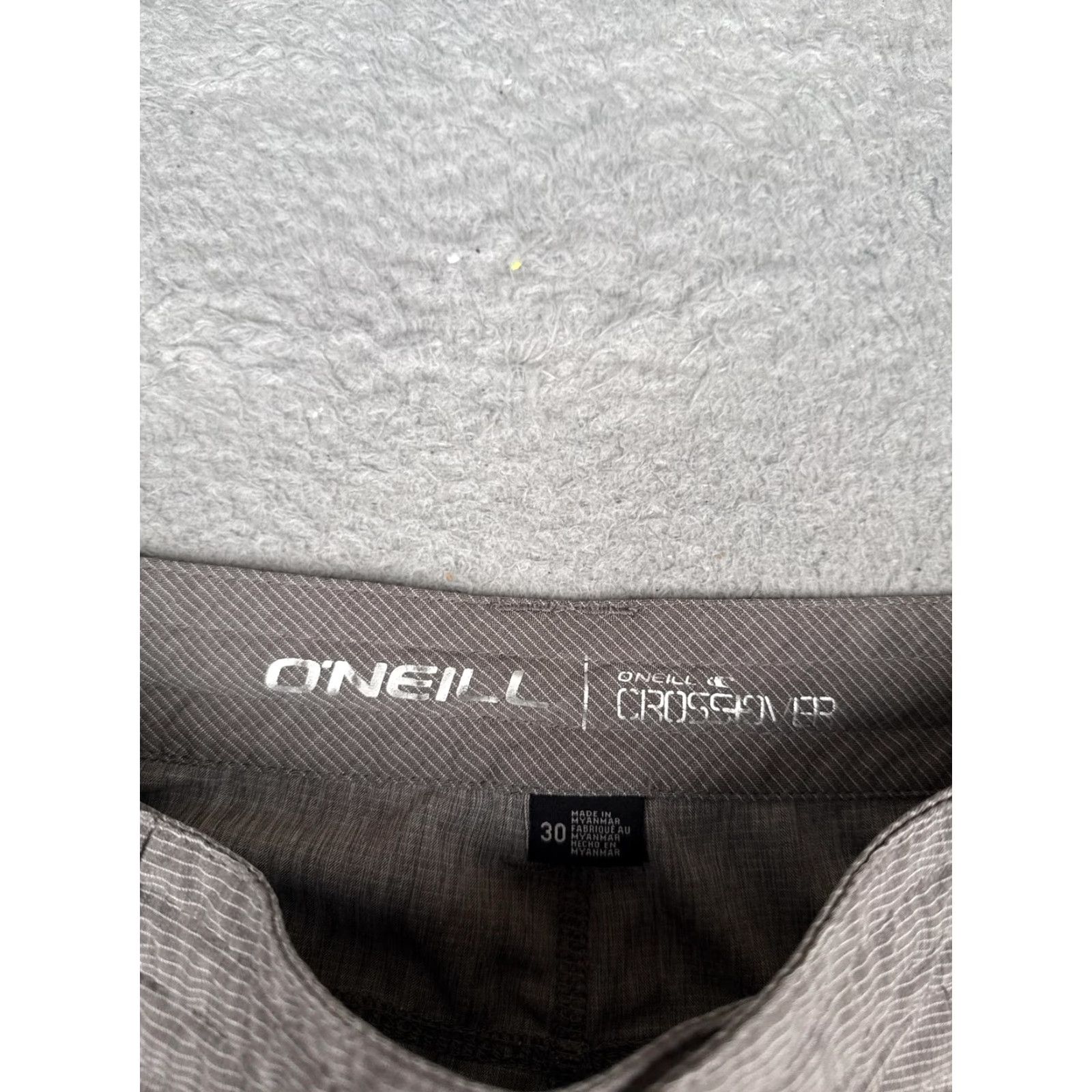 O'Neill O'Neill Mens Cargo Shorts 30 Gray Crossover Hybrid Quick Dry 9 Inseam Casual Cargo Pocket Shorts Regular Fit Men Mens High-Quality Outdoor Style Size US 30 / EU 46 - 7 Thumbnail