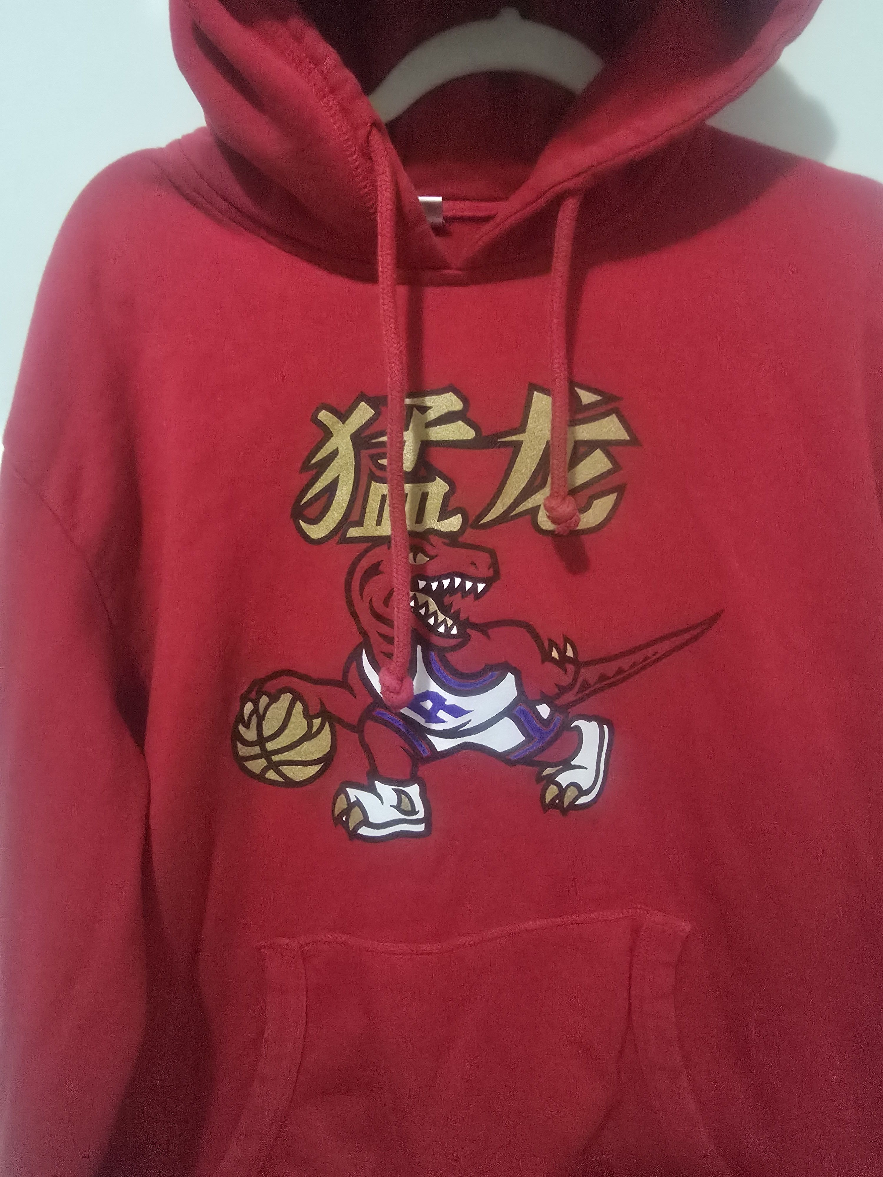 Mitchell & Ness Toronto Raptors Chinese New Year Hoodie NBA Red Size 2XL Size US XXL / EU 58 / 5 - 3 Thumbnail