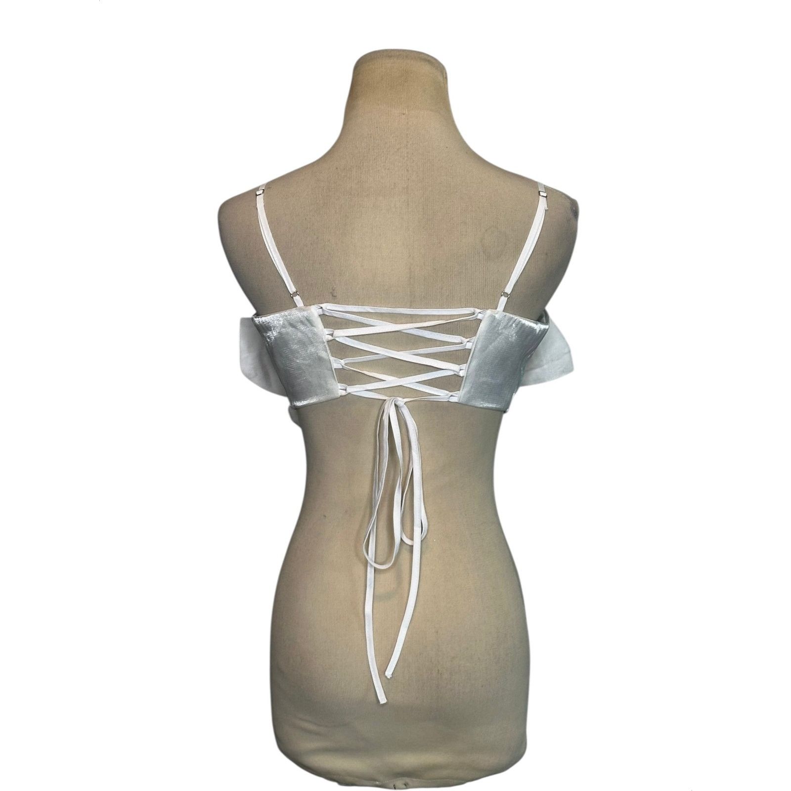 Shein Shein Bae white flowers back lace up crop top size Small Size S / US 4 / IT 40 - 2 Thumbnail