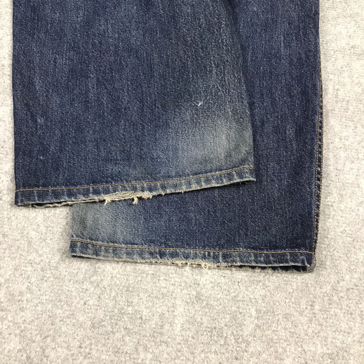 Japanese Brand UNIQLO X U UNDERCAVER BAGGY STYLE DENIM PANTS Size 24" / US 00 / IT 34 - 8 Thumbnail