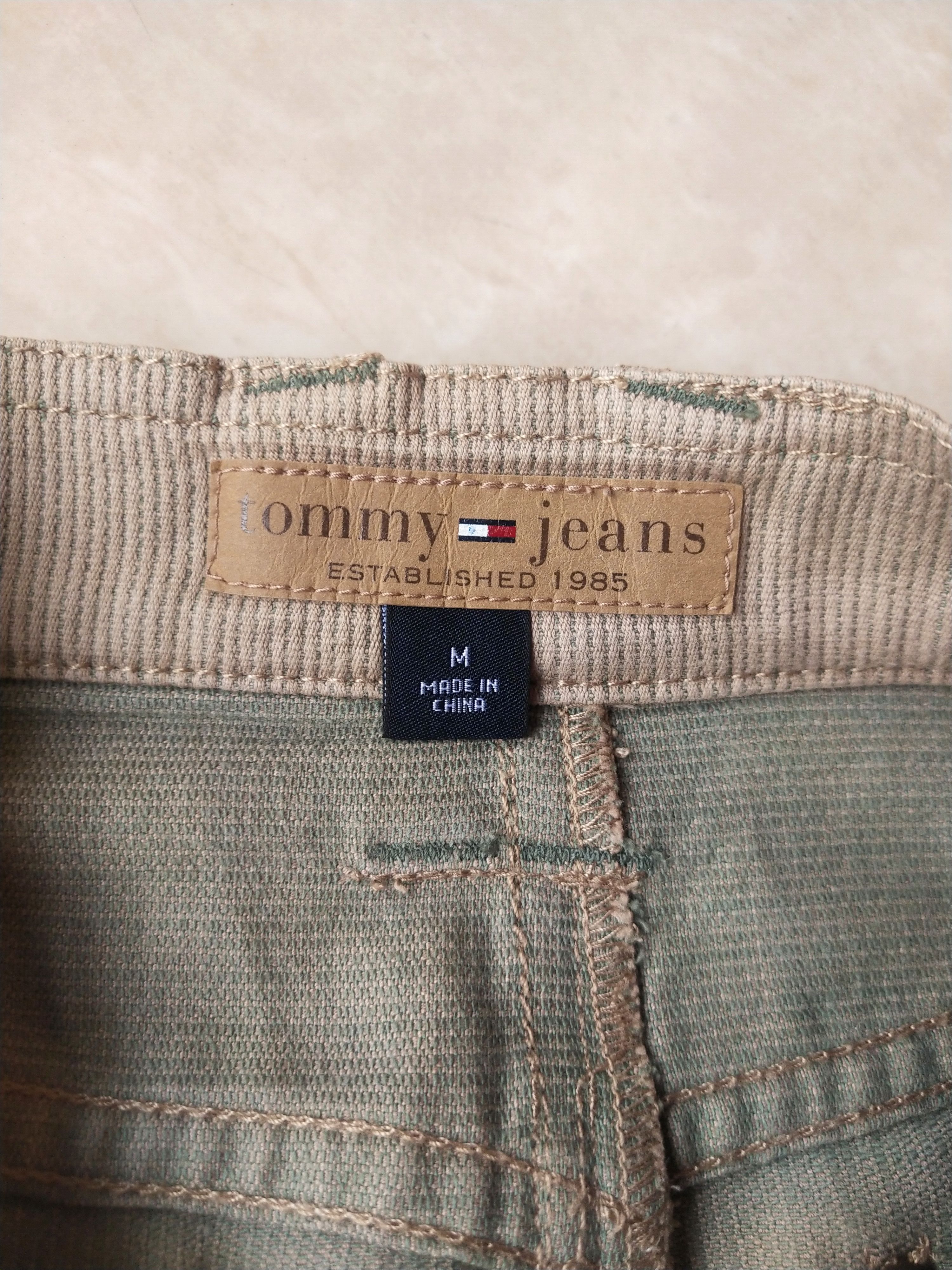 Tommy Hilfiger Tommy Girl Corduroy Mini Skirt – Y2K 2000s – Beige Khaki Size 32" / US 10 / IT 46 - 5 Thumbnail
