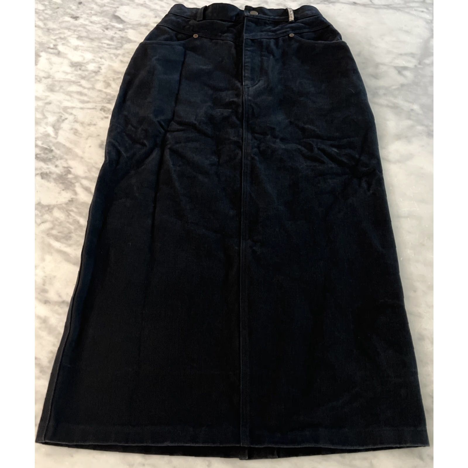 Denime VINTAGE Denum Jeans Black Denim Skirt 5/6 Waist 28 Length 33 Slit Pencil Knee Length Women Size 27" / US 4 / IT 40 - 2 Thumbnail