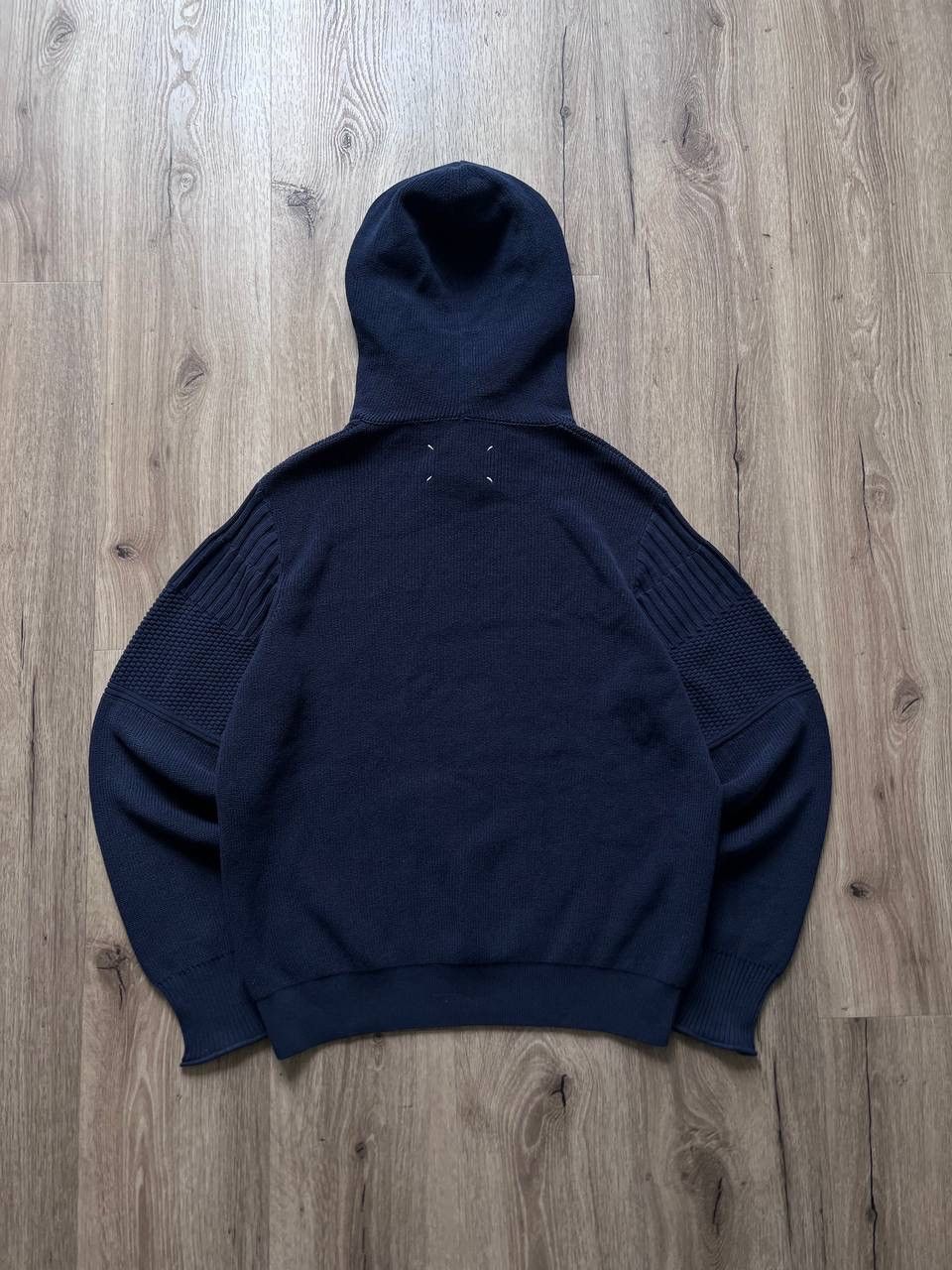 Maison Margiela Maison Margiela Cotton Knit Hoodie Navy Size S Size US S / EU 44-46 / 1 - 3 Thumbnail