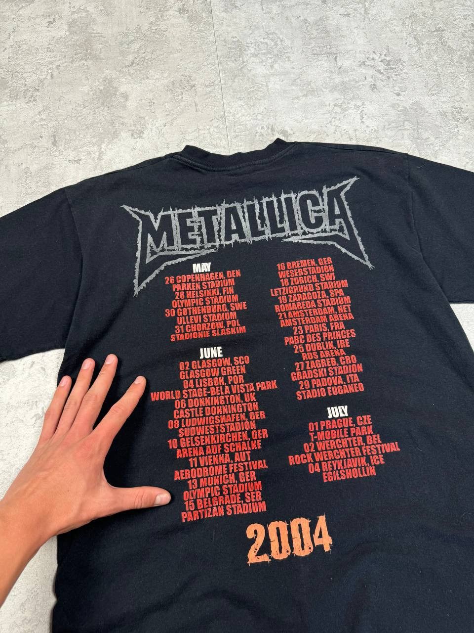 Band Tees Vintage Metallica St - Anger 2004 Tour Band T-shirt Size M Size US M / EU 48-50 / 2 - 8 Thumbnail