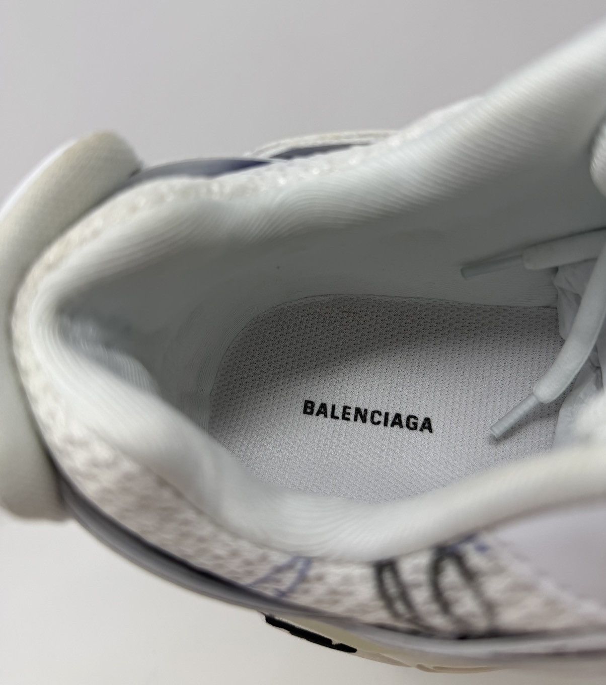 Balenciaga Balenciaga Track Autographed Sneaker White Size US 13 / EU 46 - 8 Thumbnail