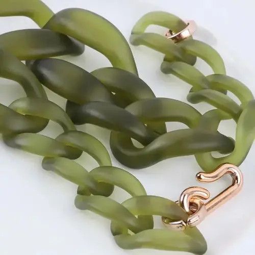 VIBE Women Oversize Acrylic Chain Necklace Size ONE SIZE - 4 Thumbnail