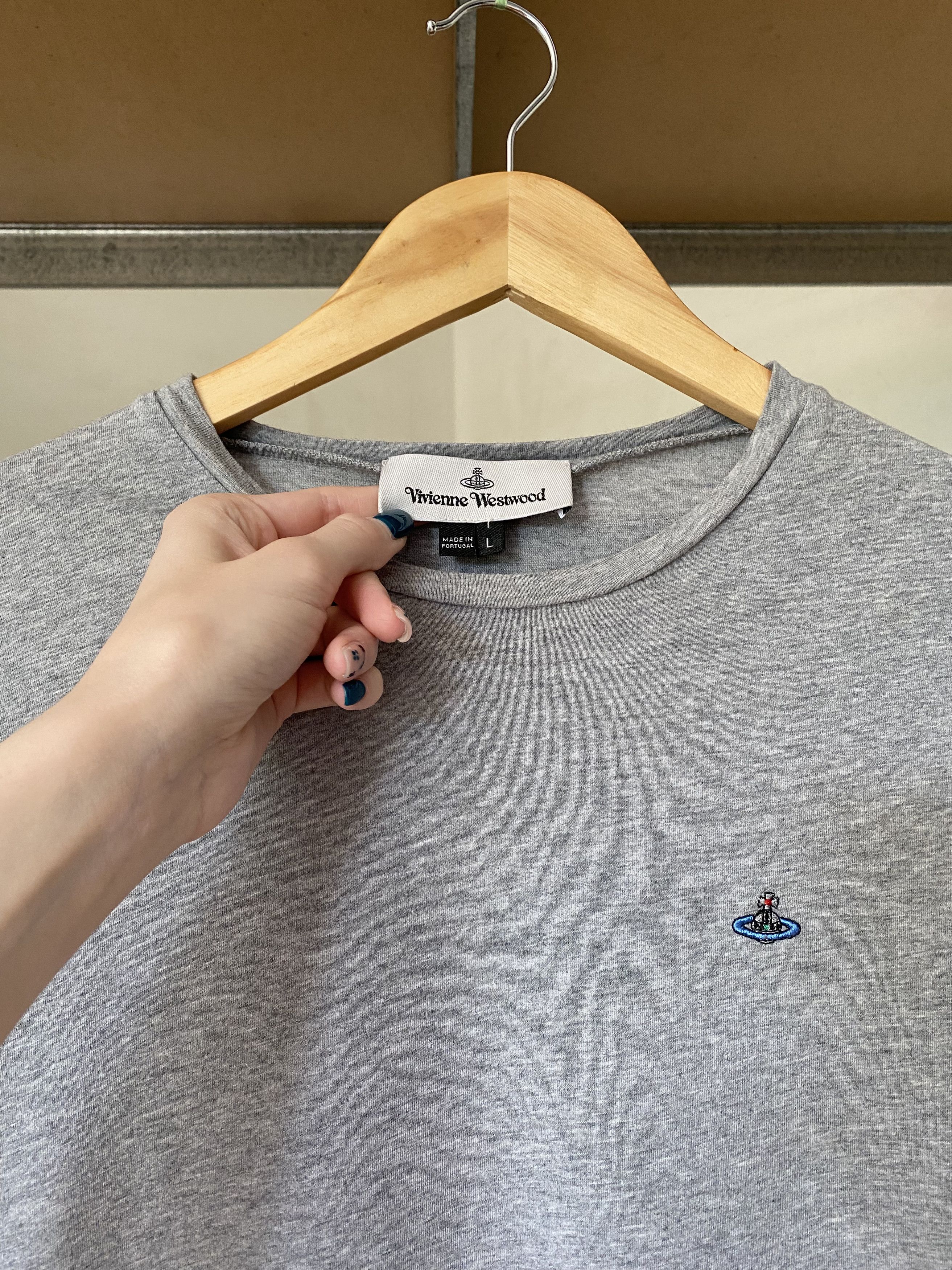 Vintage Vivienne Westwood Vintage Orb Gray Tee Size US L / EU 52-54 / 3 - 8 Thumbnail