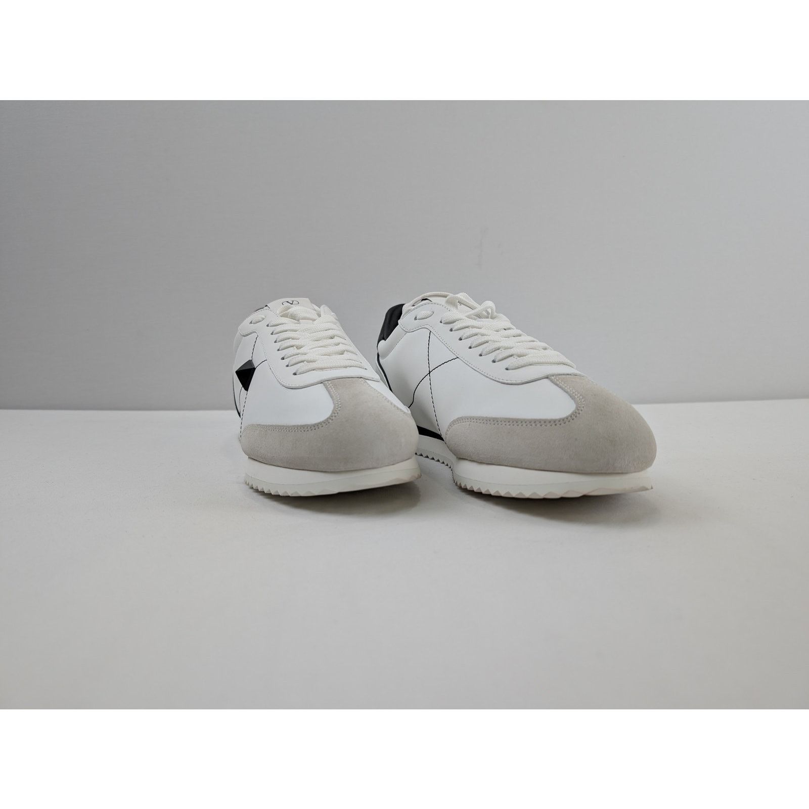 Valentino o1rshd1 Stud-around Sneakers in Leather in White Size US 9 / EU 42 - 7 Thumbnail