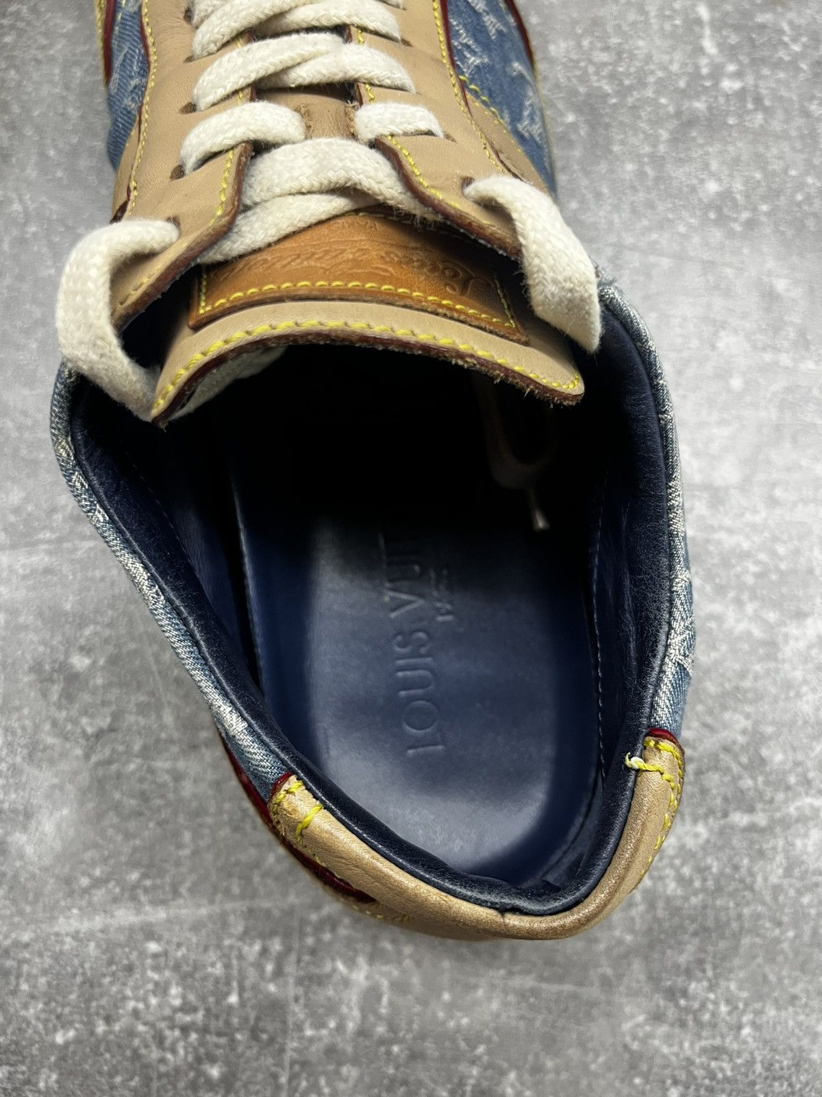 Louis Vuitton Louis Vuitton beige leather blue monogram denim sneakers Size US 6 / IT 36 - 16 Thumbnail