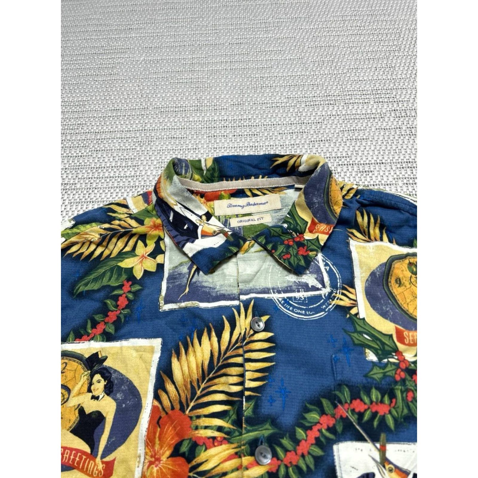 Tommy Bahama Tommy Bahama Shirt Mens L Multicolor Christmas Hawaiian Holiday Button-Up Shirt Size US L / EU 52-54 / 3 - 3 Thumbnail