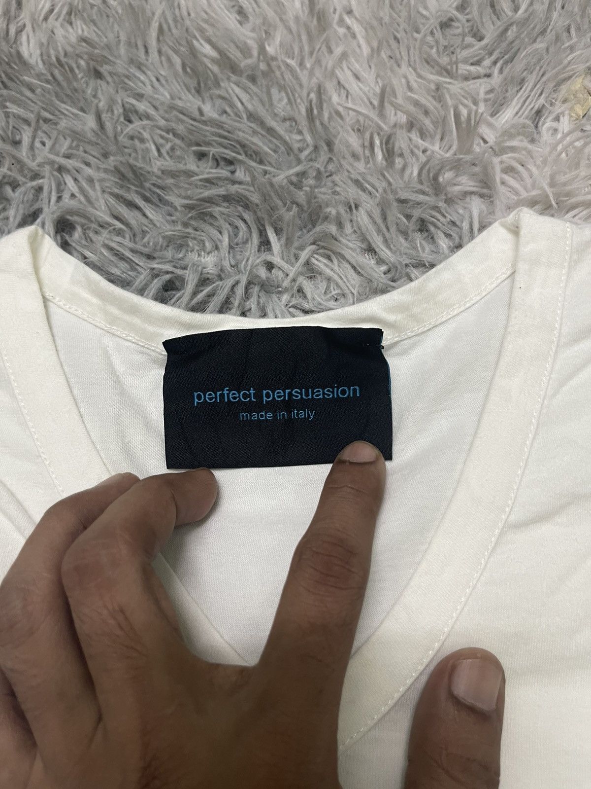 Designer 2000s PERFECT PERSUASION TSHIRT MADE IN ITALY Size US S / EU 44-46 / 1 - 5 Thumbnail