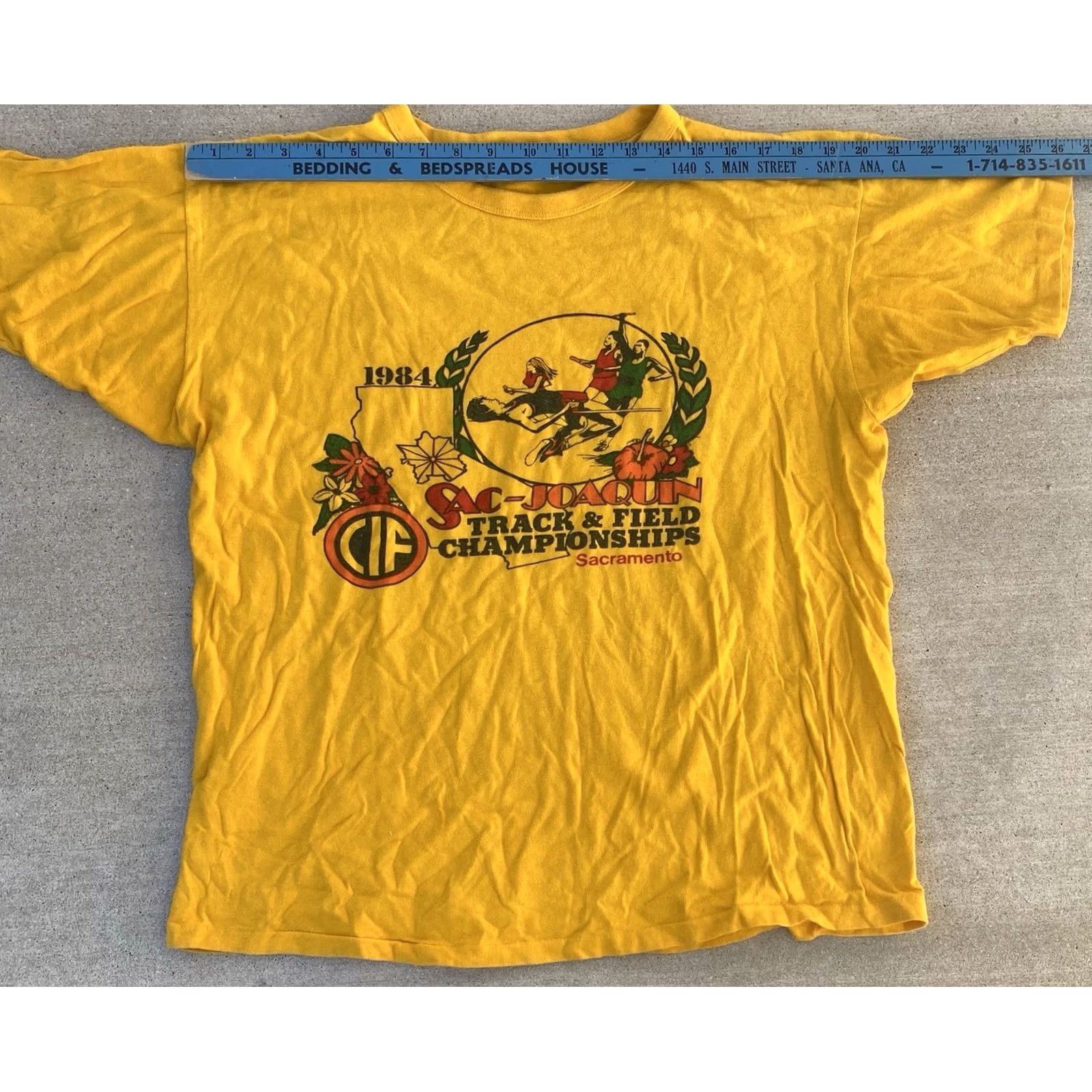 Champion VINTAGE Champion Sacramento T-Shirt XL School Sports 1984 CA 80s California Track & Field Championships Shirt Mens Yellow Size US XL / EU 56 / 4 - 7 Thumbnail