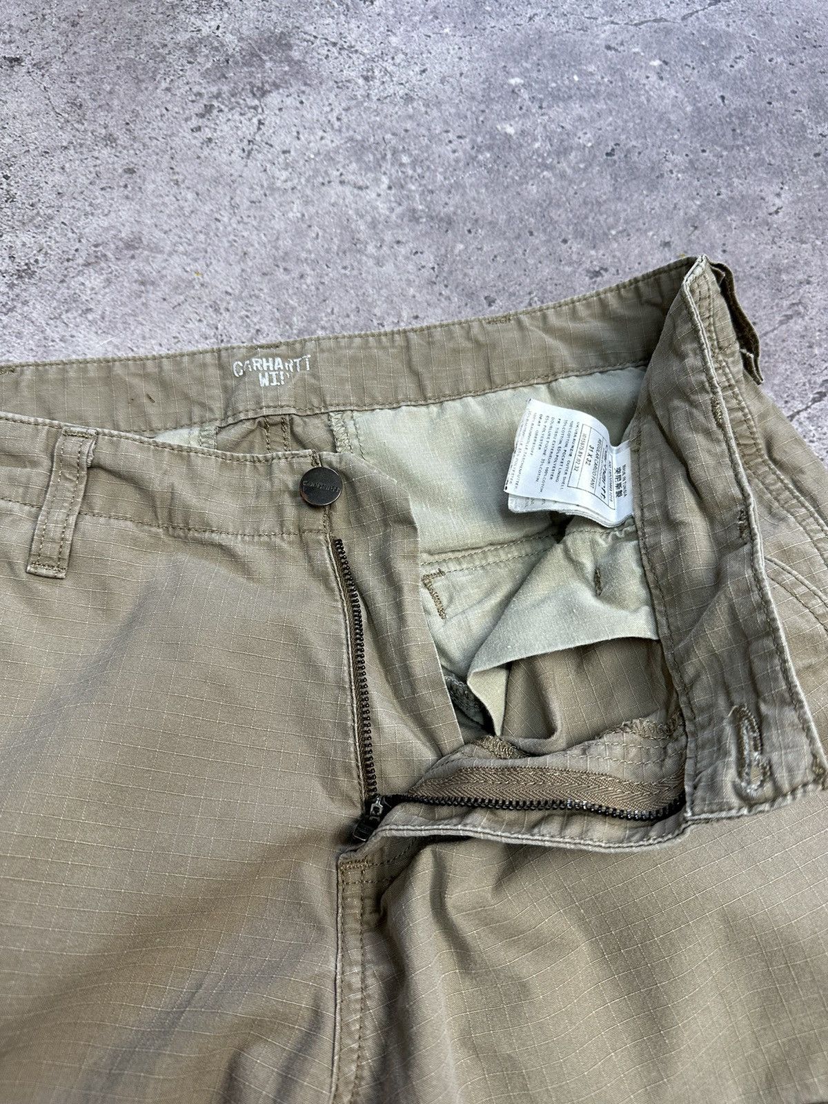 Carhartt × Vintage Vintage Carhartt Cargo Distressed Pants Faded Beige Y2K Size US 31 - 14 Thumbnail