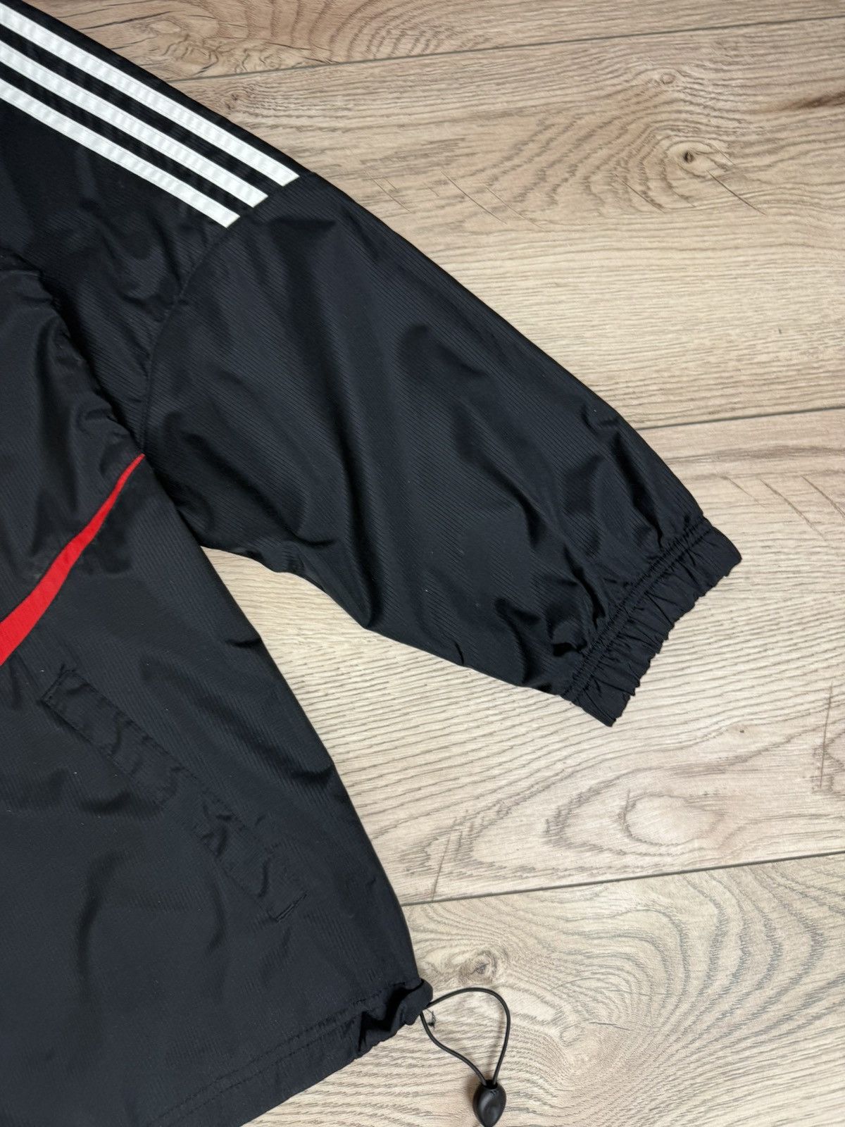 Adidas VINTAGE ADIDAS X LIVERPOOL JACKET Size US L / EU 52-54 / 3 - 6 Thumbnail