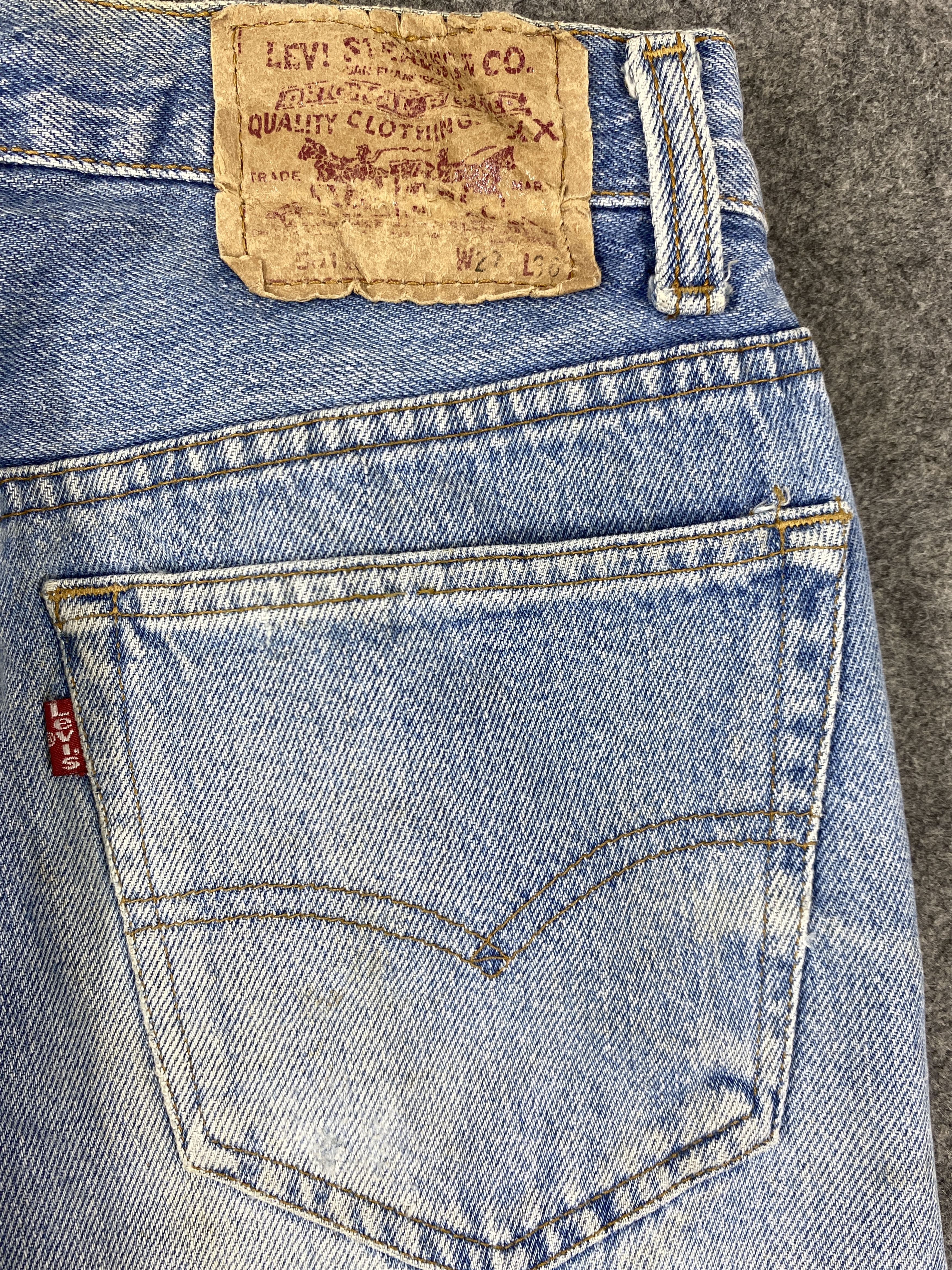 Levi's Light Blue Wash Vintage Levis 501 Jeans 26x26.5 - JN3086 Size US 26 / EU 42 - 12 Thumbnail