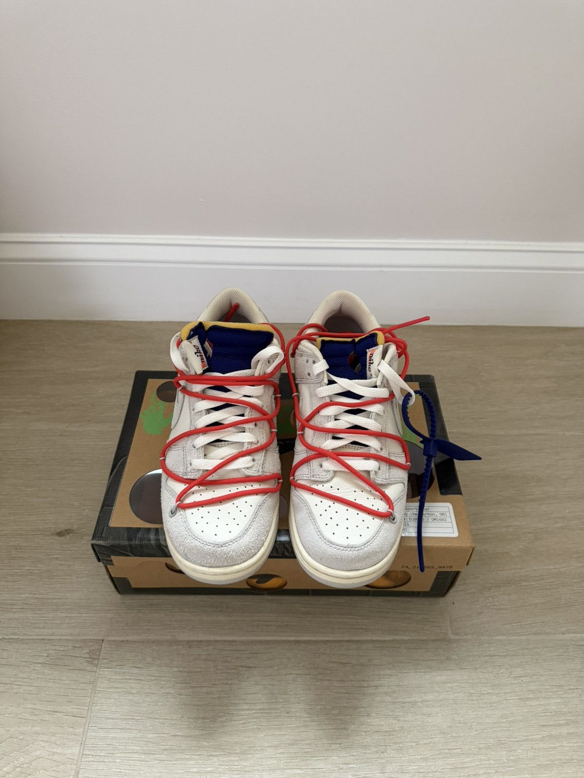 Nike × Off-White Off-White x Nike Dunk Low Lot 13 Size 9 (Box + Zip Tie) Size US 9 / EU 42 - 4 Thumbnail